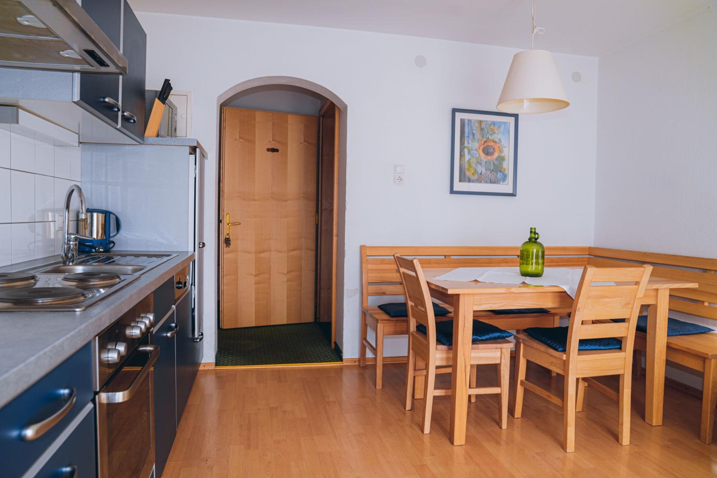 Apartment with Balcony photo 2