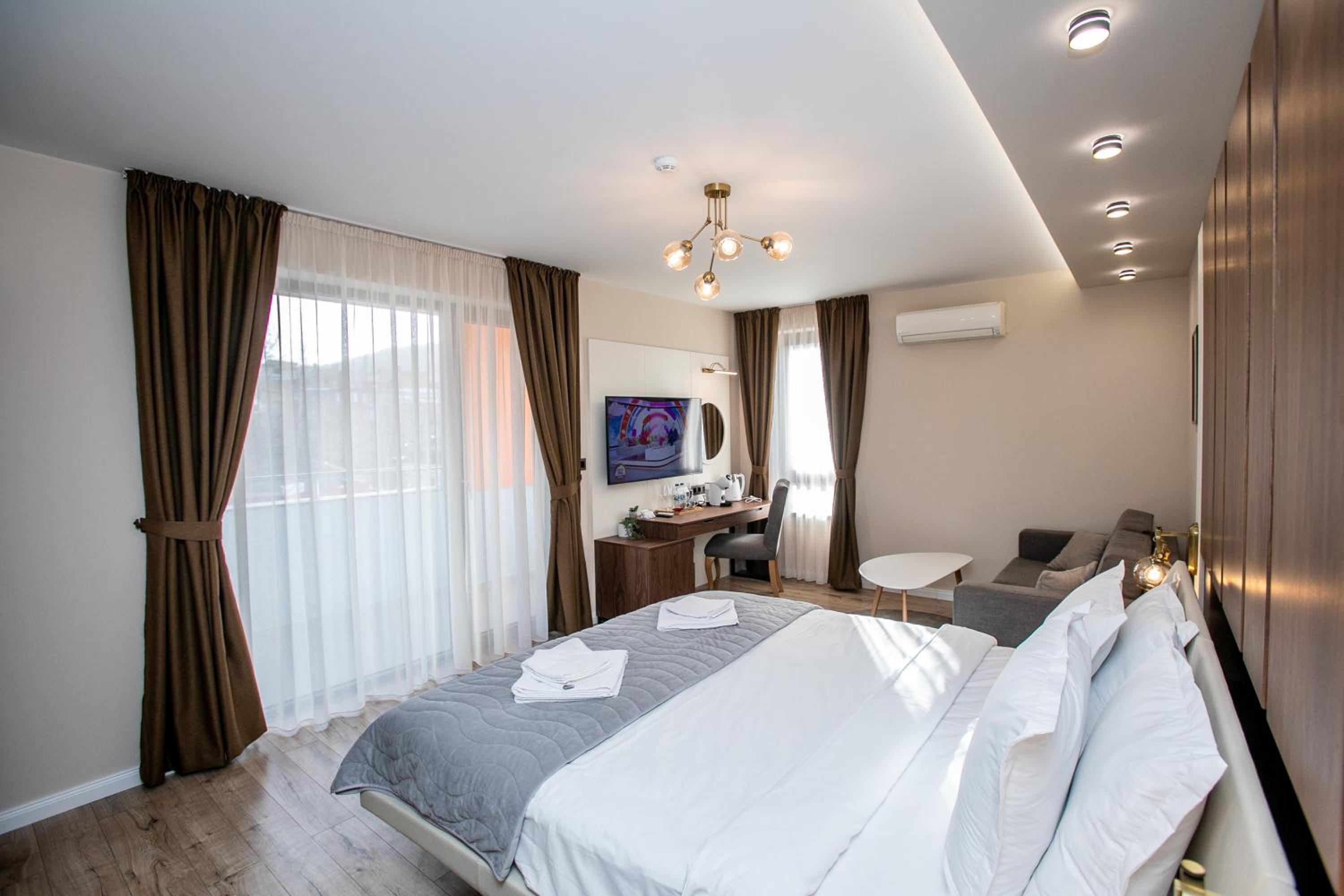Deluxe Double Room with Balcony