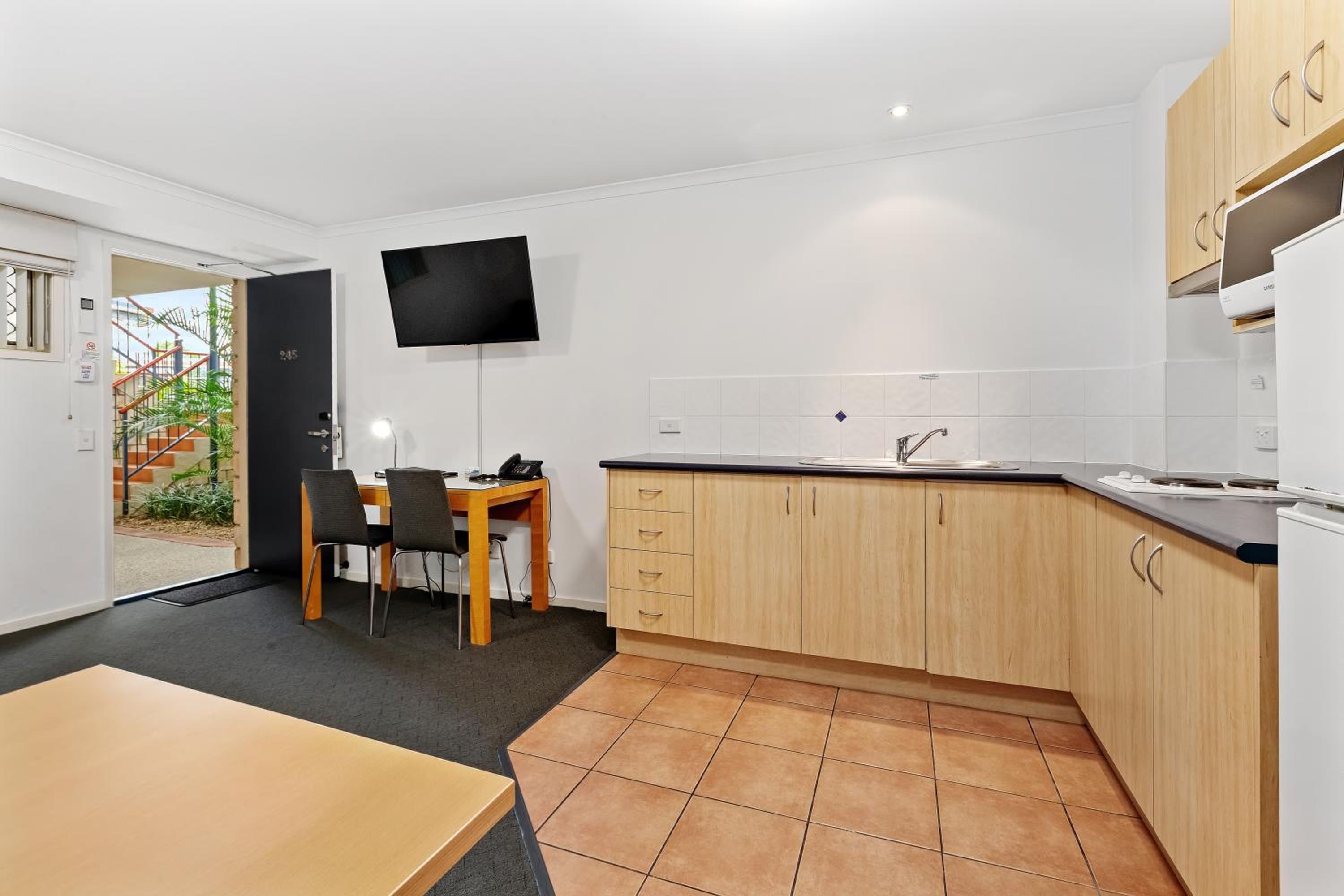 Family Apartment photo 3