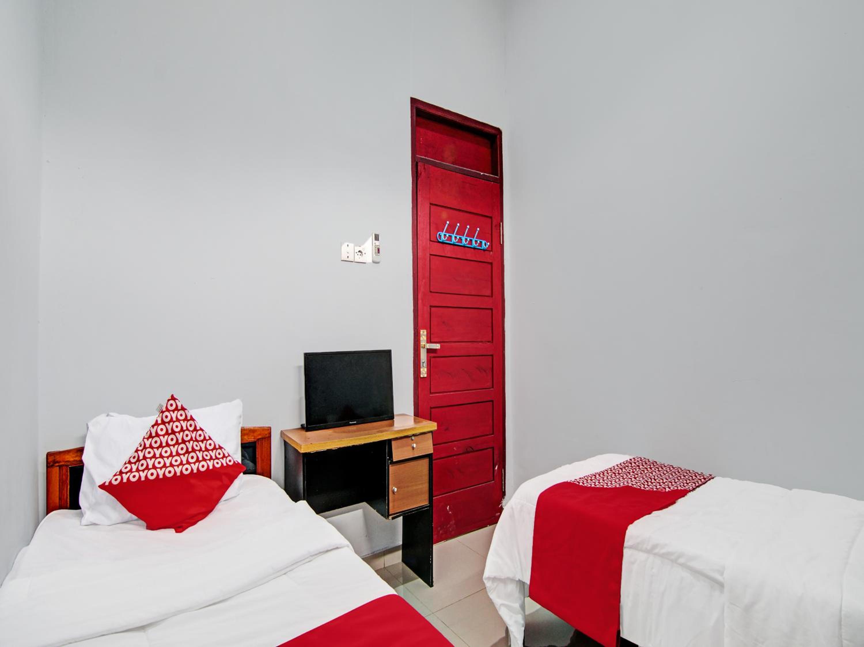 Deluxe Twin Room - Photo 7