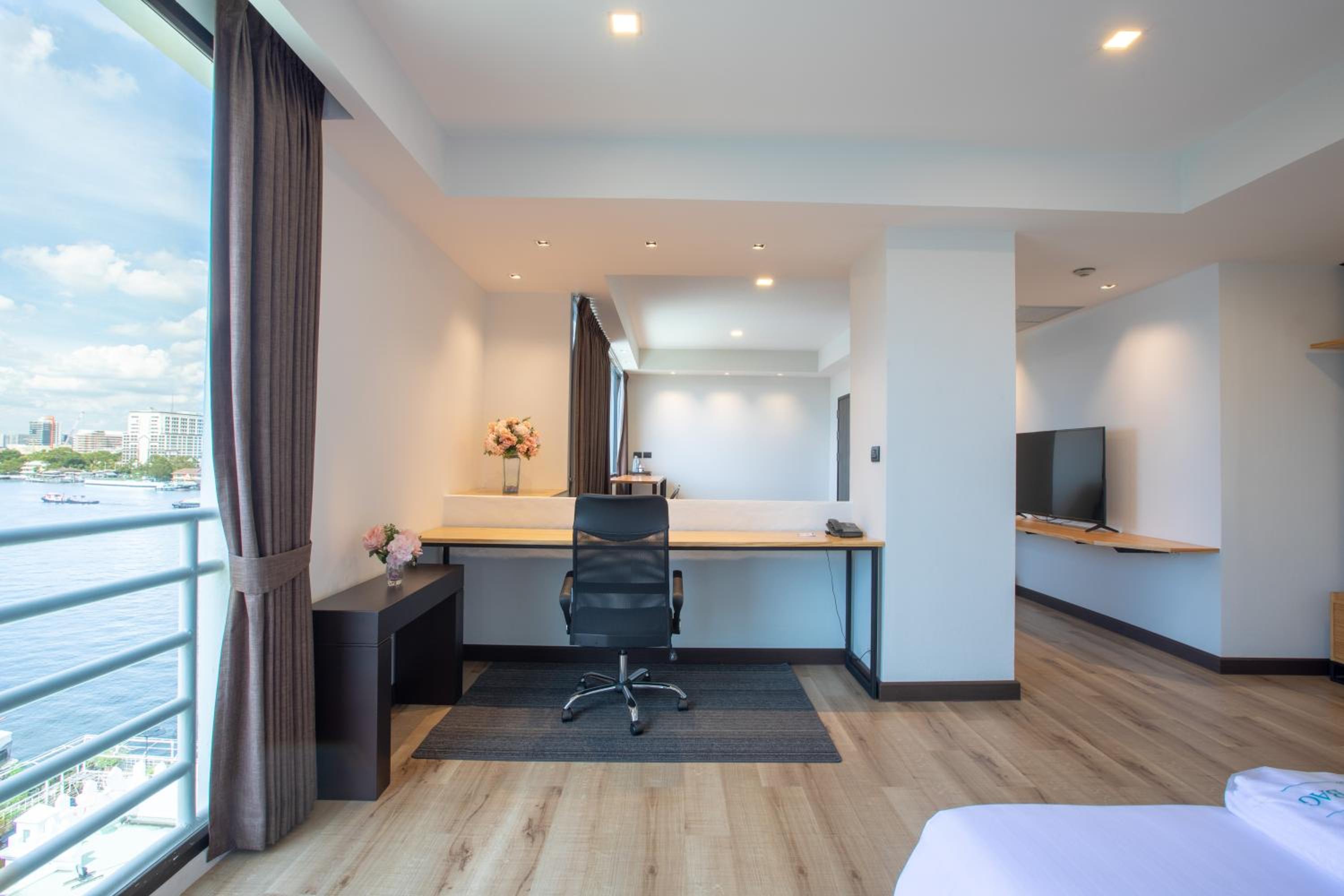 Business Suite Room photo 2
