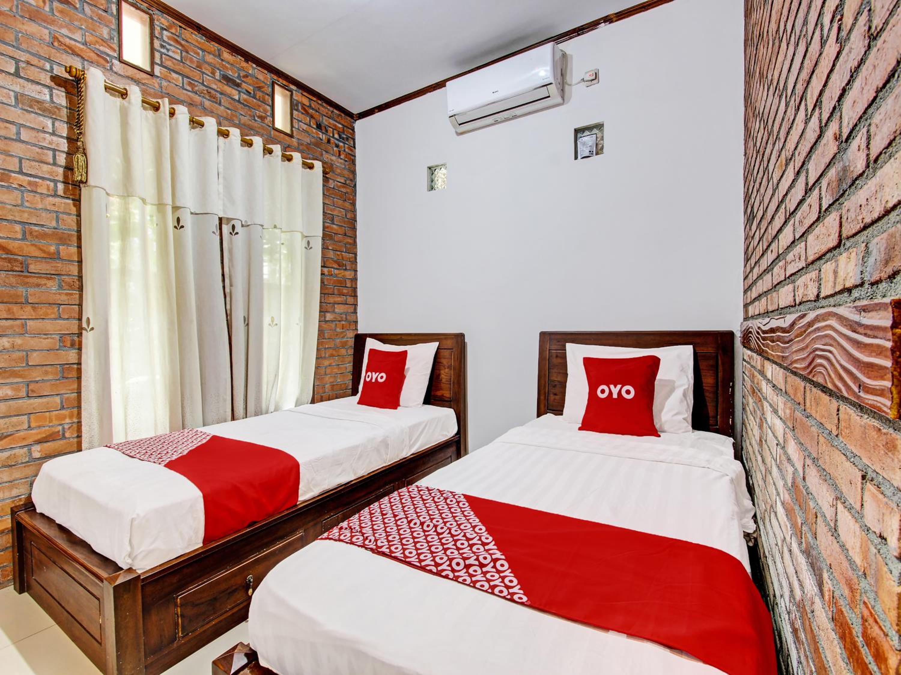 Delxue Twin Room