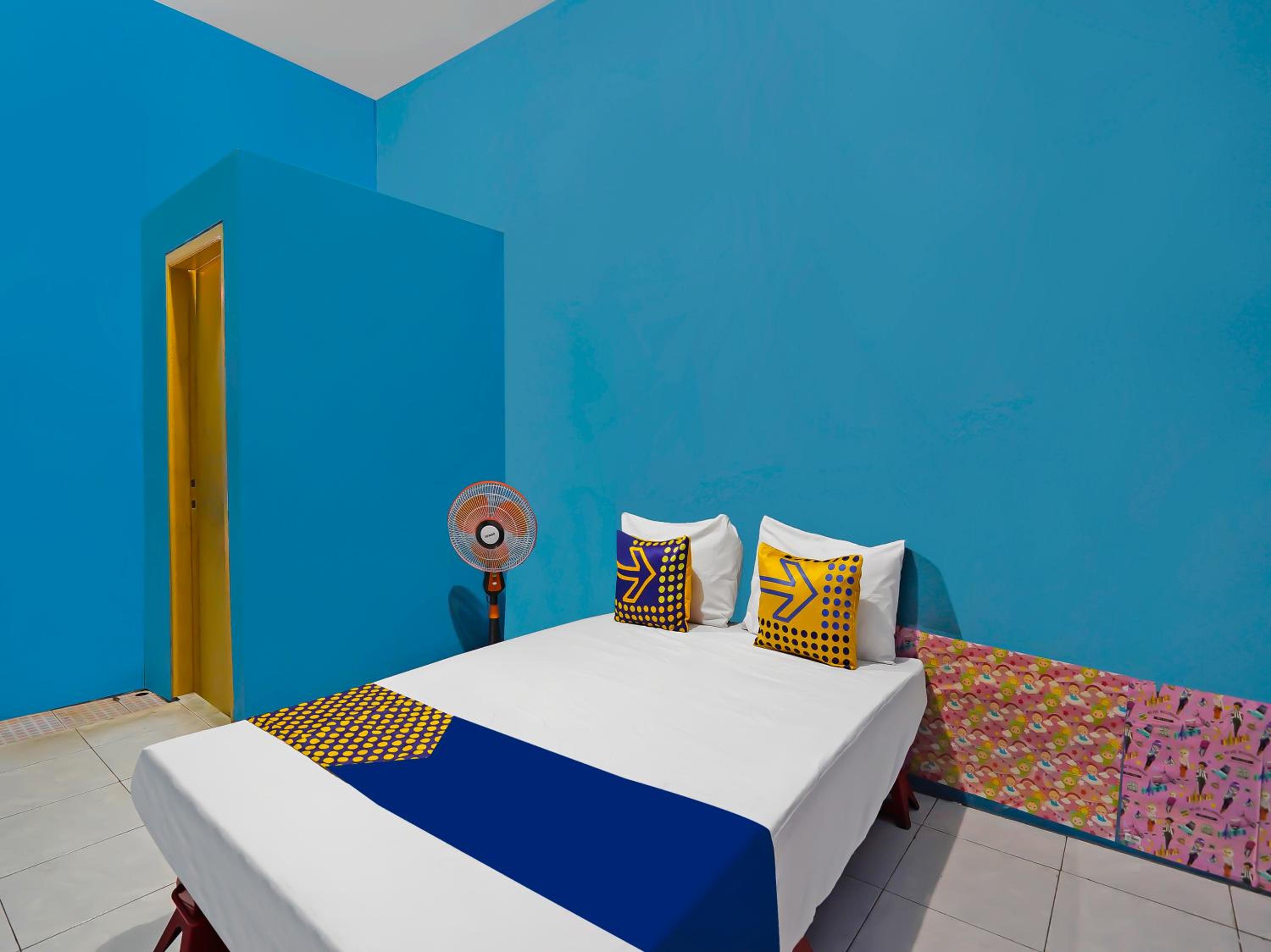 Budget Double Room photo 3
