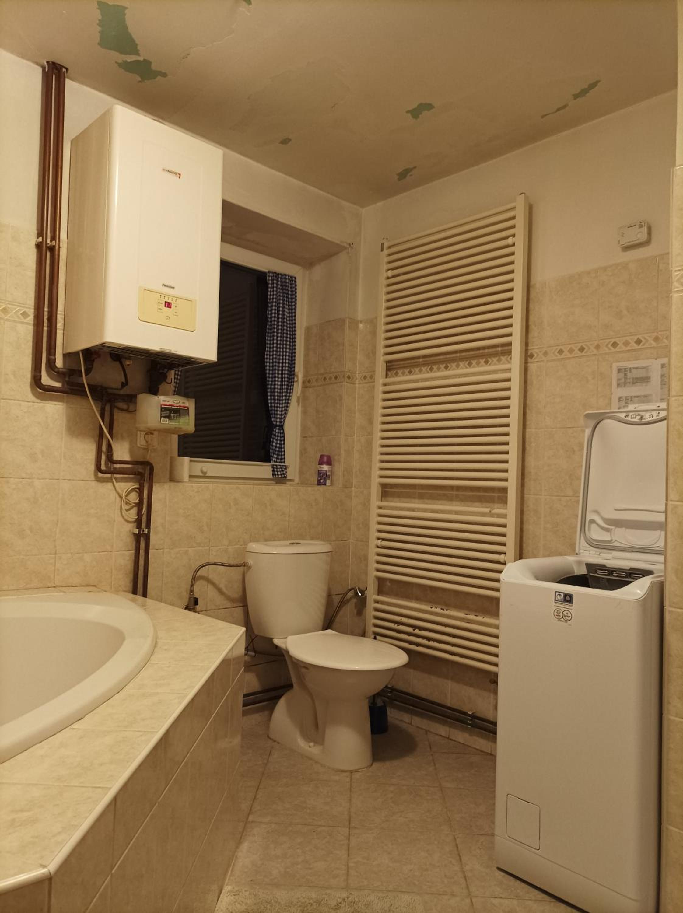 Deluxe Double Room (2 Adults + 1 Child) photo 2