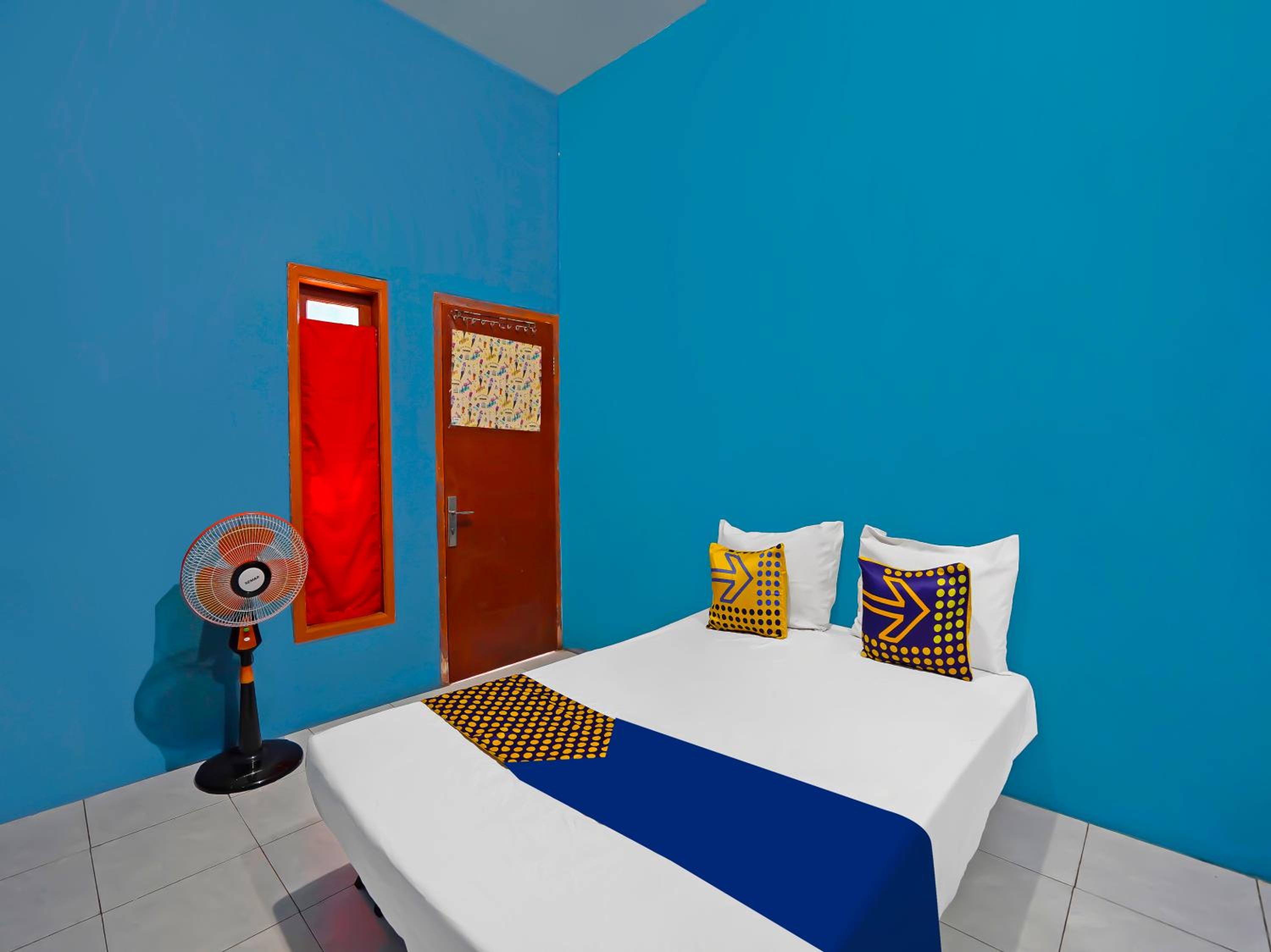 Budget Double Room photo 1