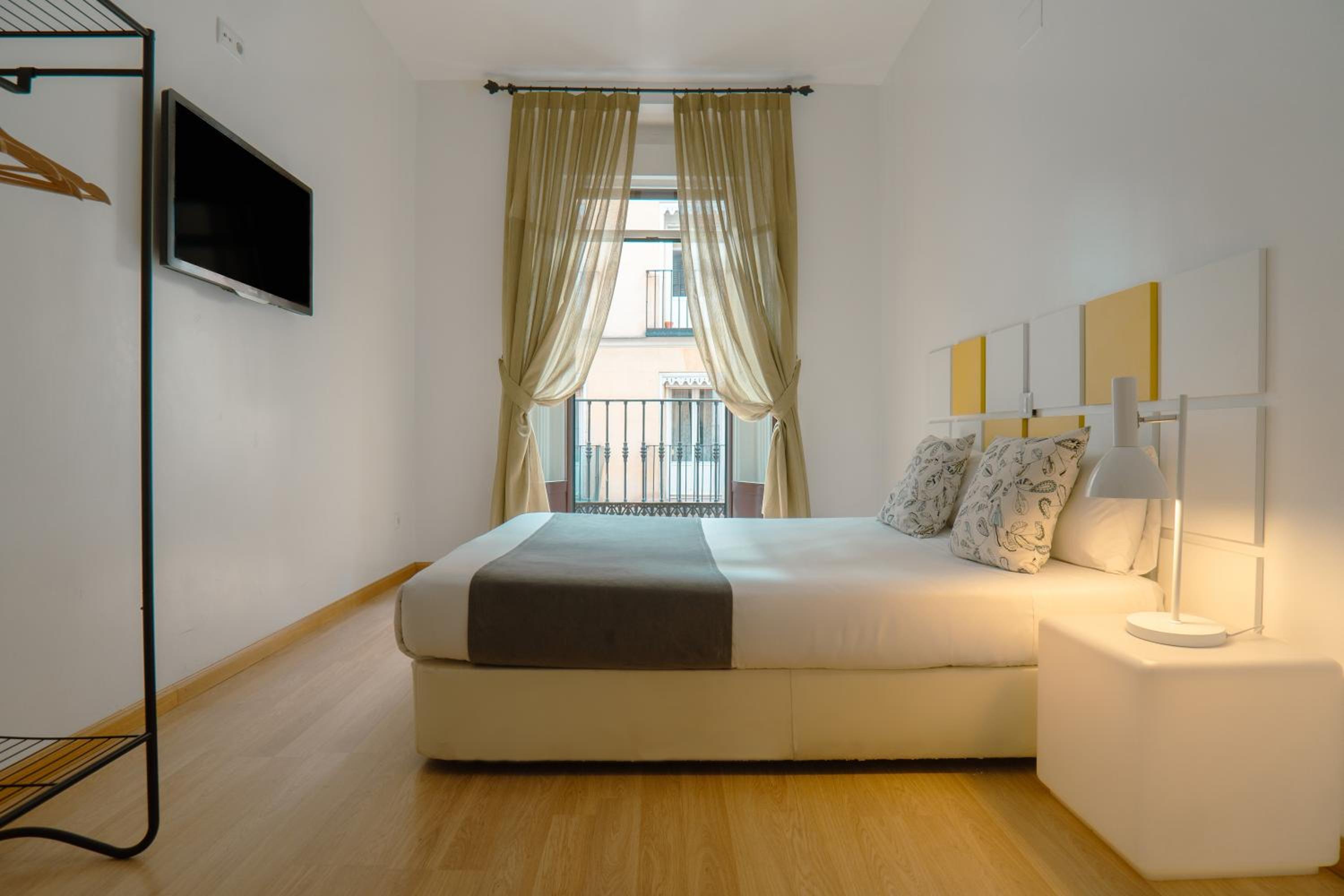 Two-Bedroom Apartment with City View