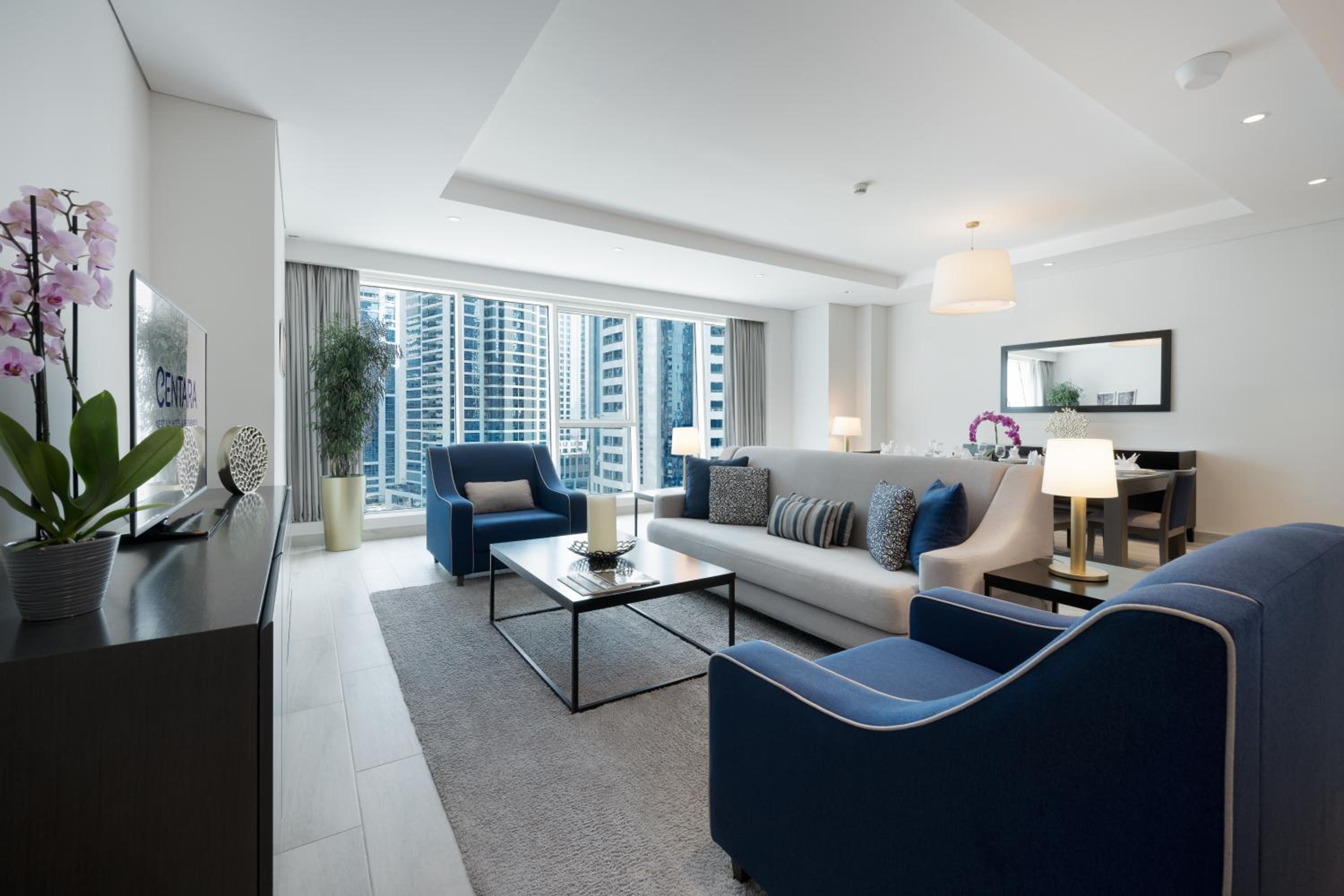Deluxe Three Bedroom City View Residence - Photo 3