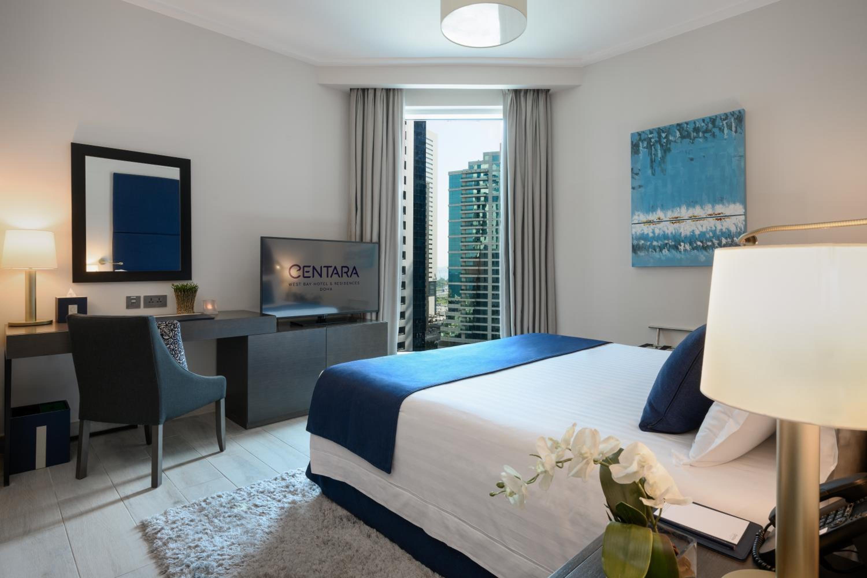 Deluxe Three Bedroom City View Residence - Photo 5