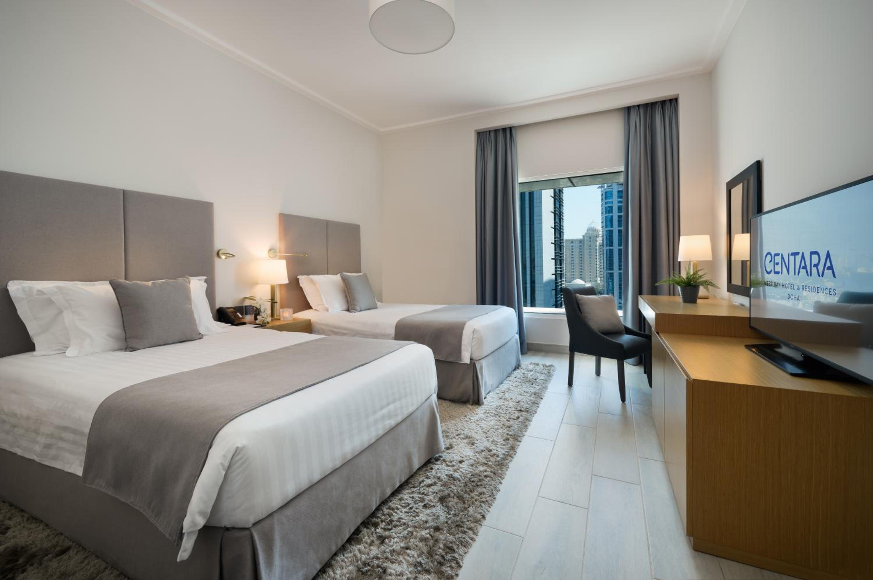Deluxe Three Bedroom City View Residence - Photo 4