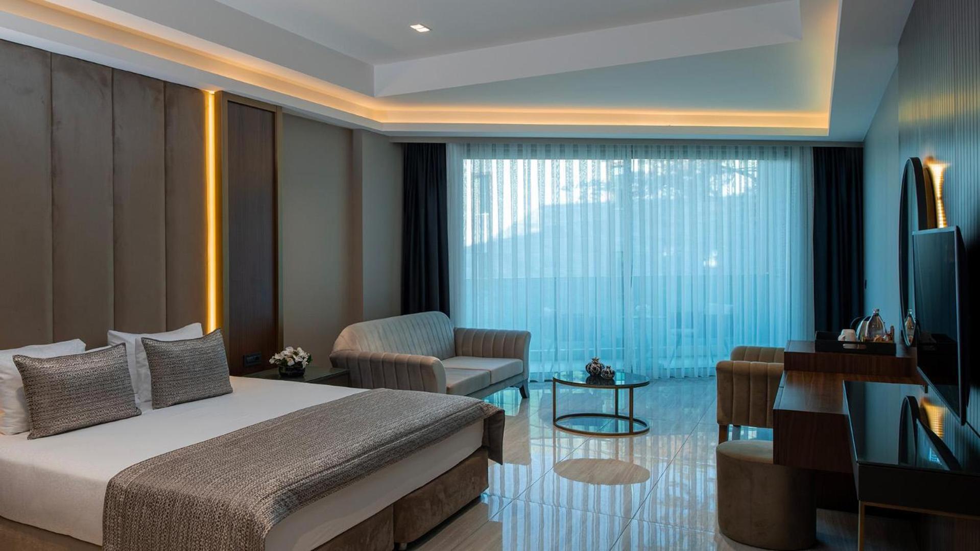 Family Suite with Sea View