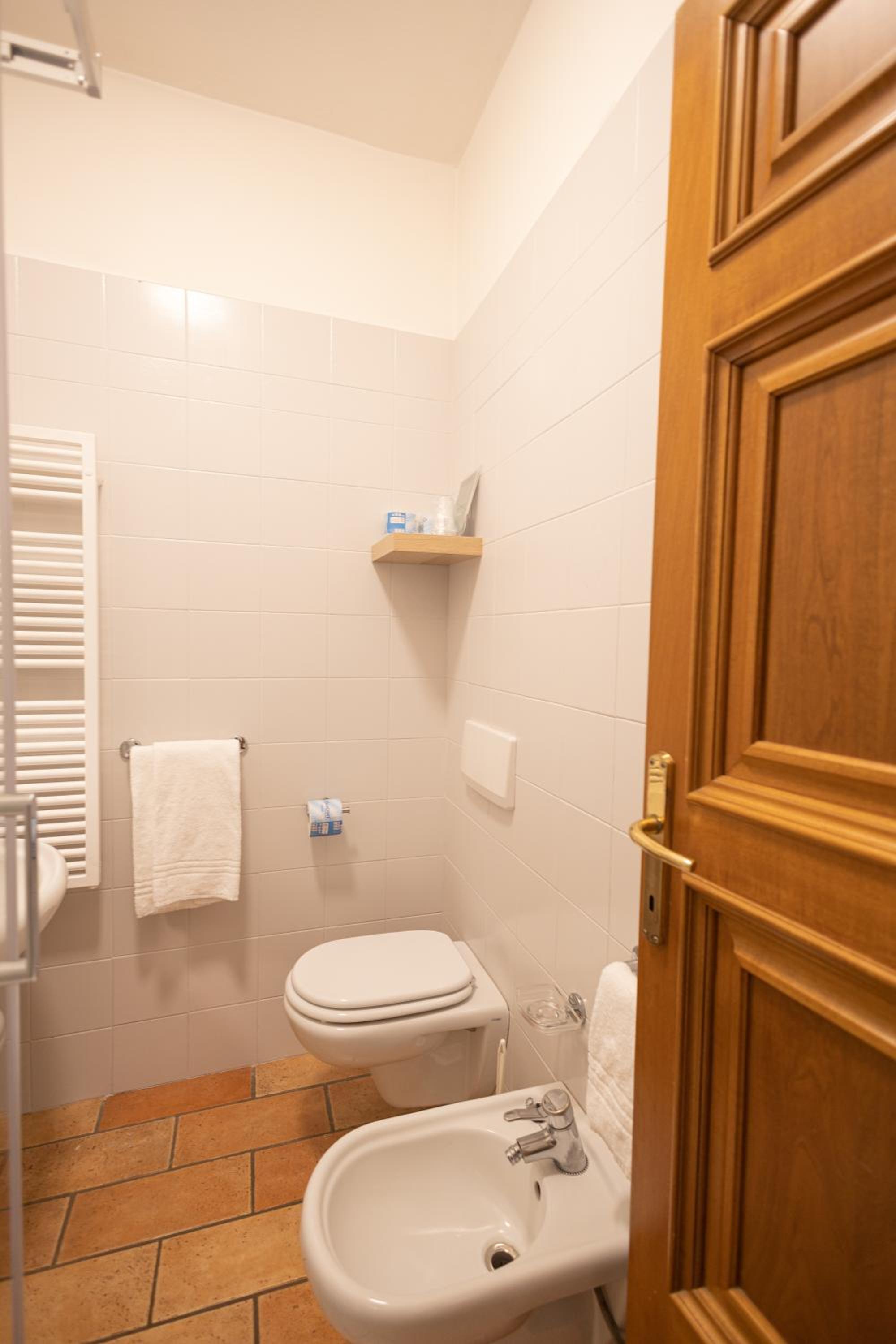 Superior Double or Twin Room - Photo 7