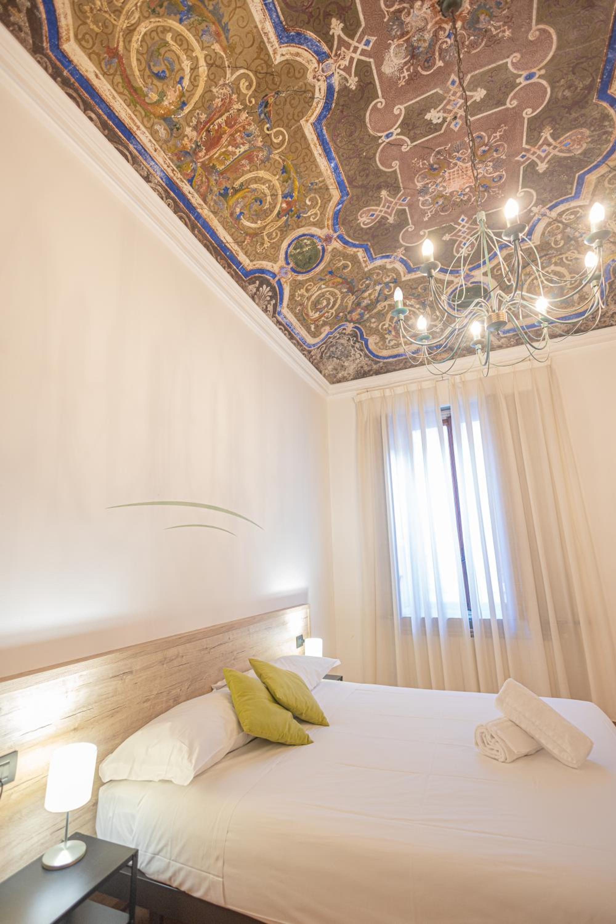 Superior Double or Twin Room - Photo 2
