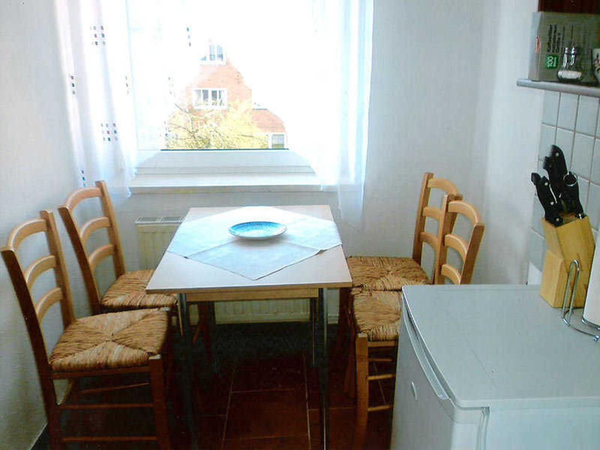 One-Bedroom Apartment photo 3