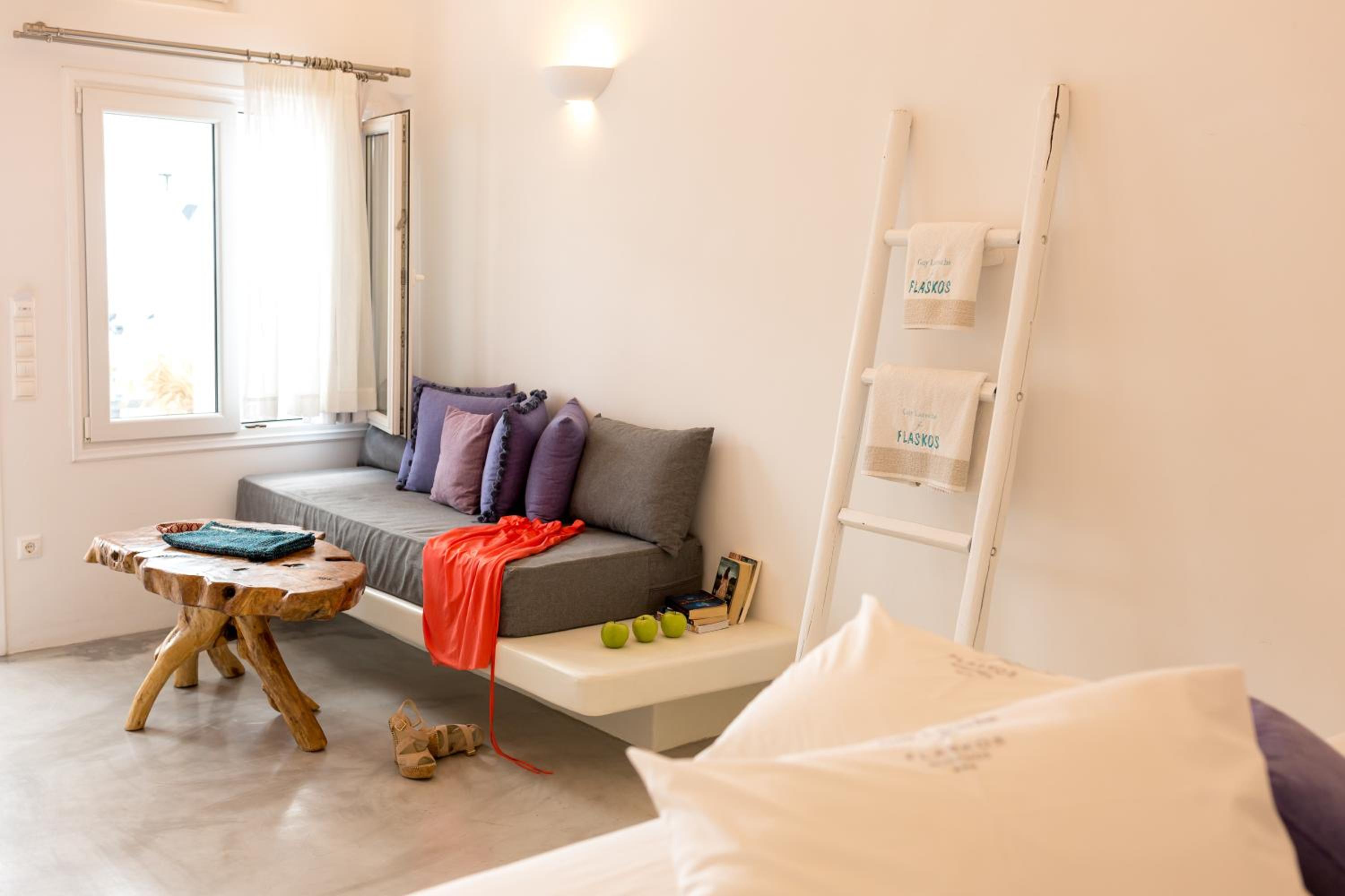 Poolside Suite photo 2