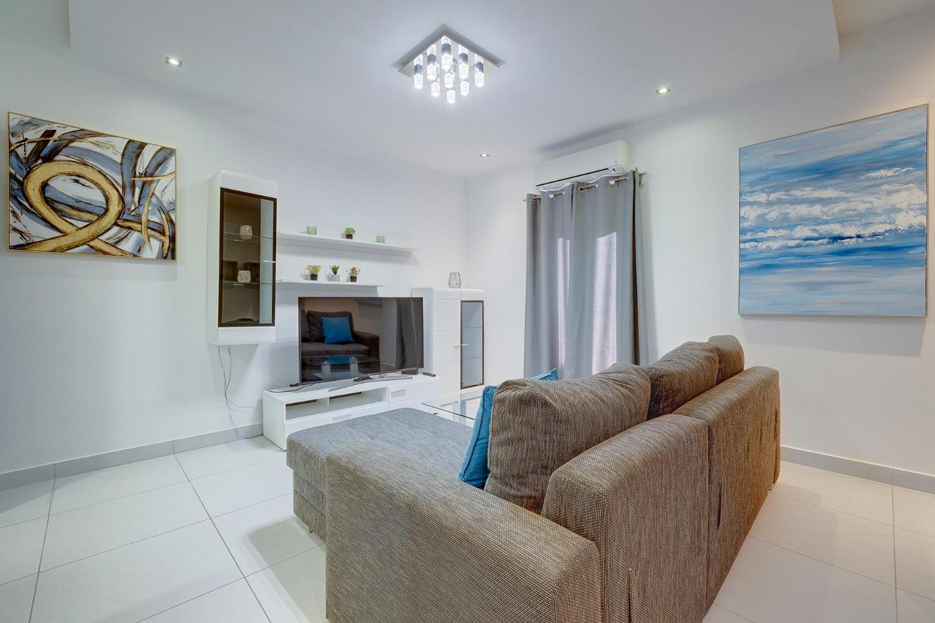 One-Bedroom Apartment