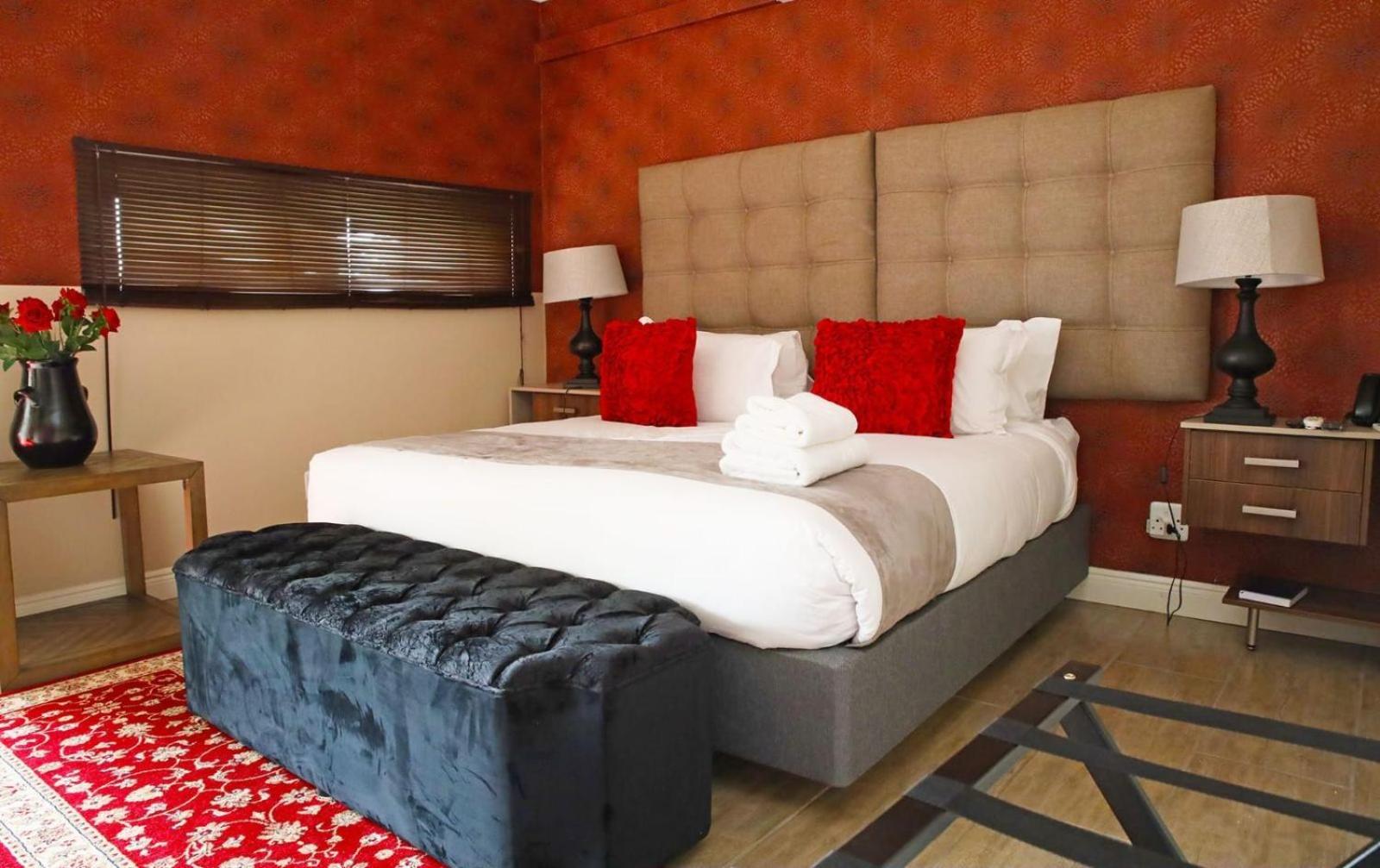 Deluxe King Room