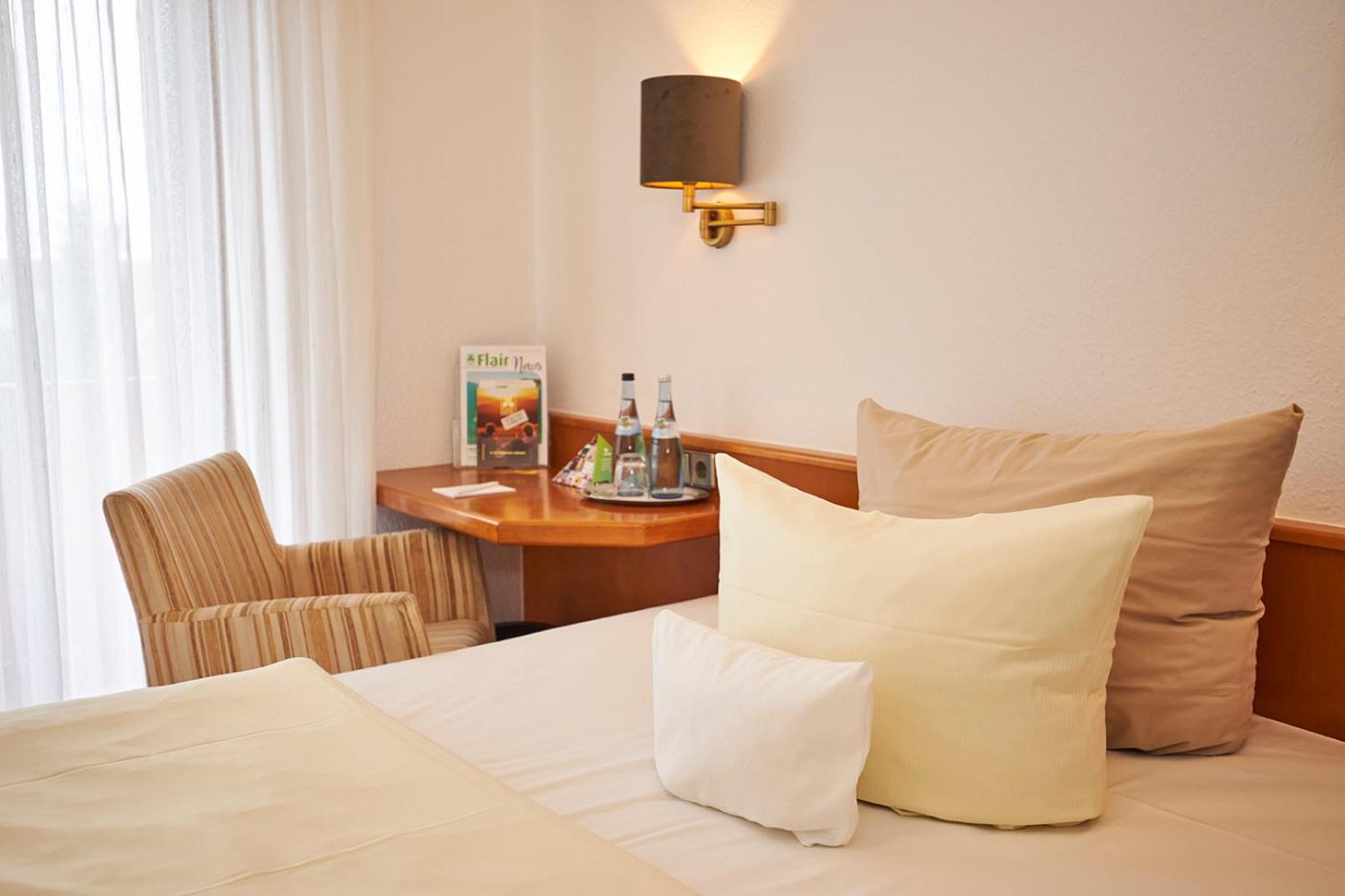Single Room - Photo 1