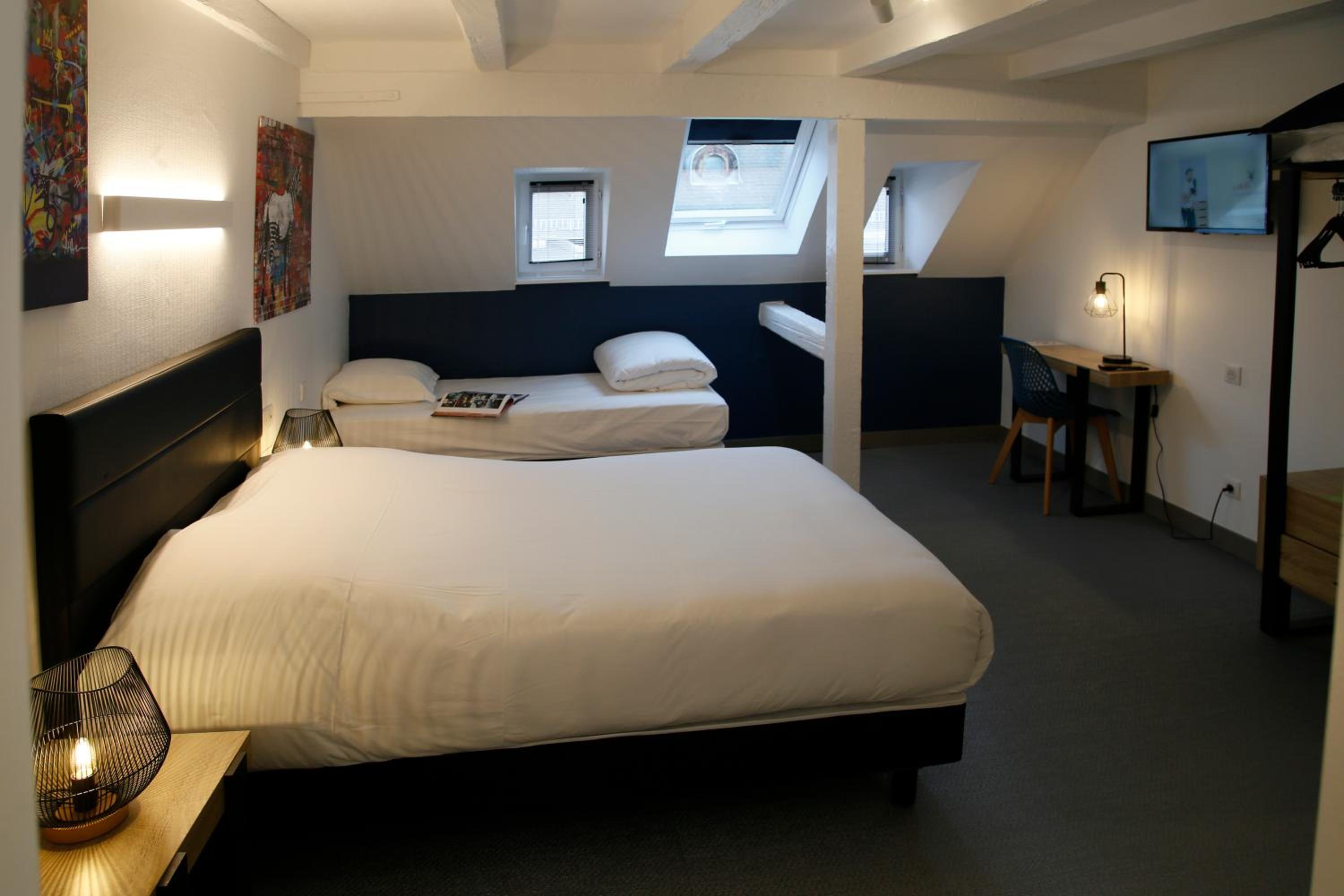 Economy Triple Room - Photo 1