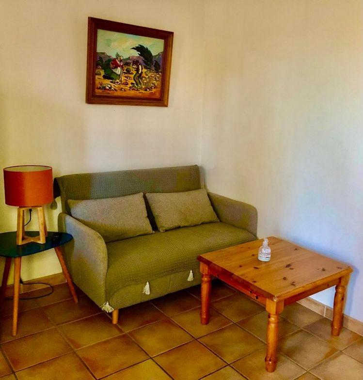 Apartment with Garden View photo 3