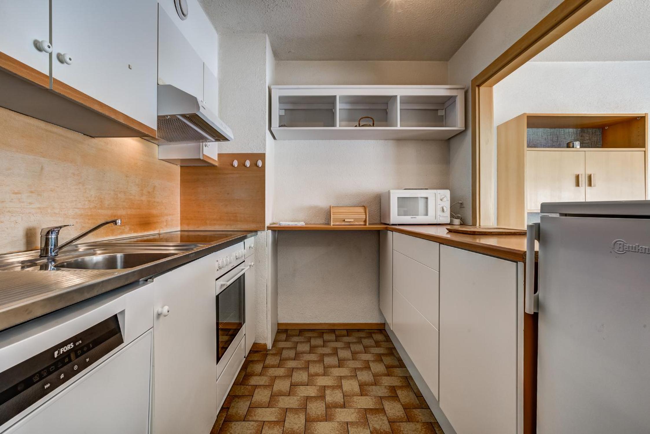 Apartment photo 2