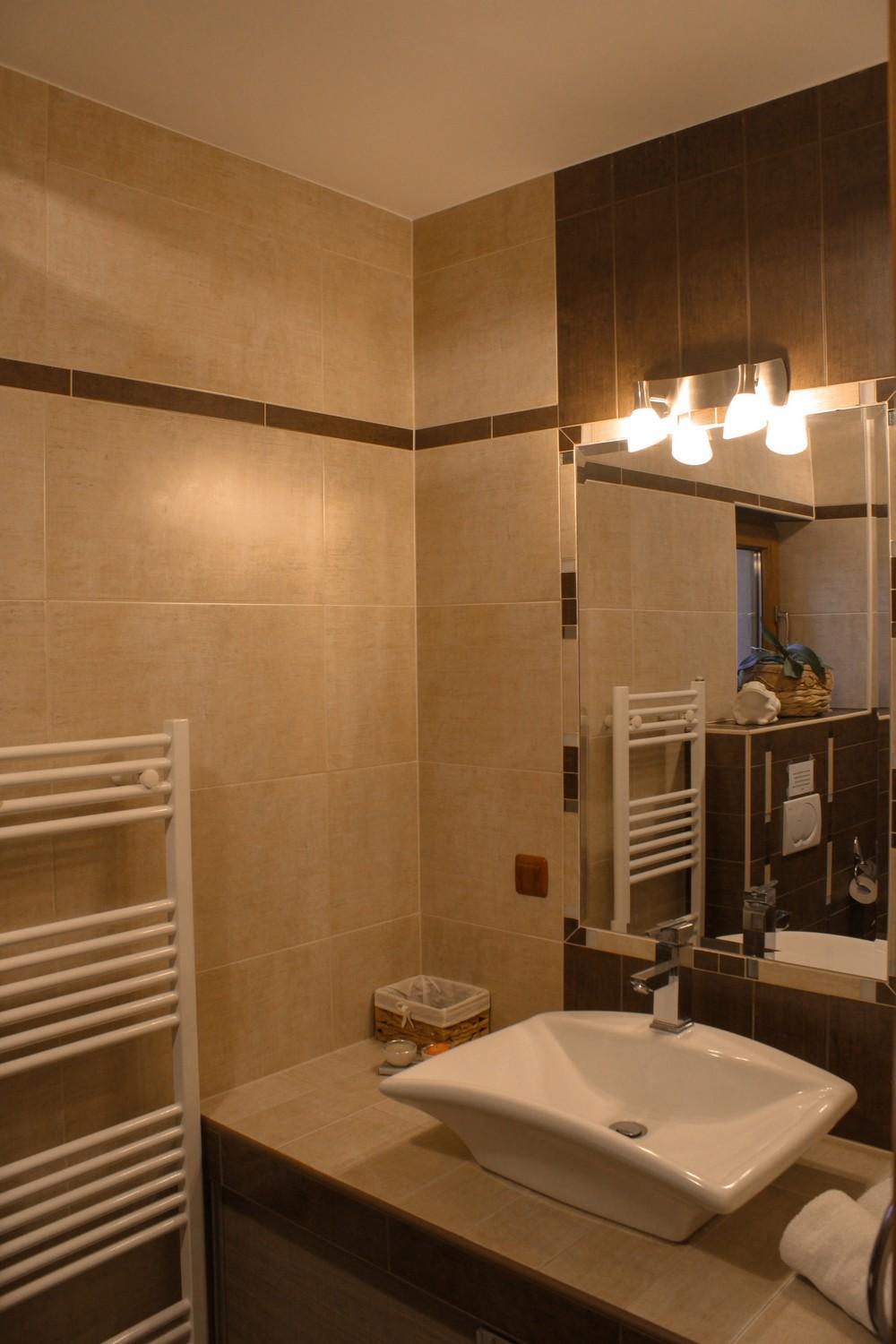 Three-Bedroom House - Photo 16
