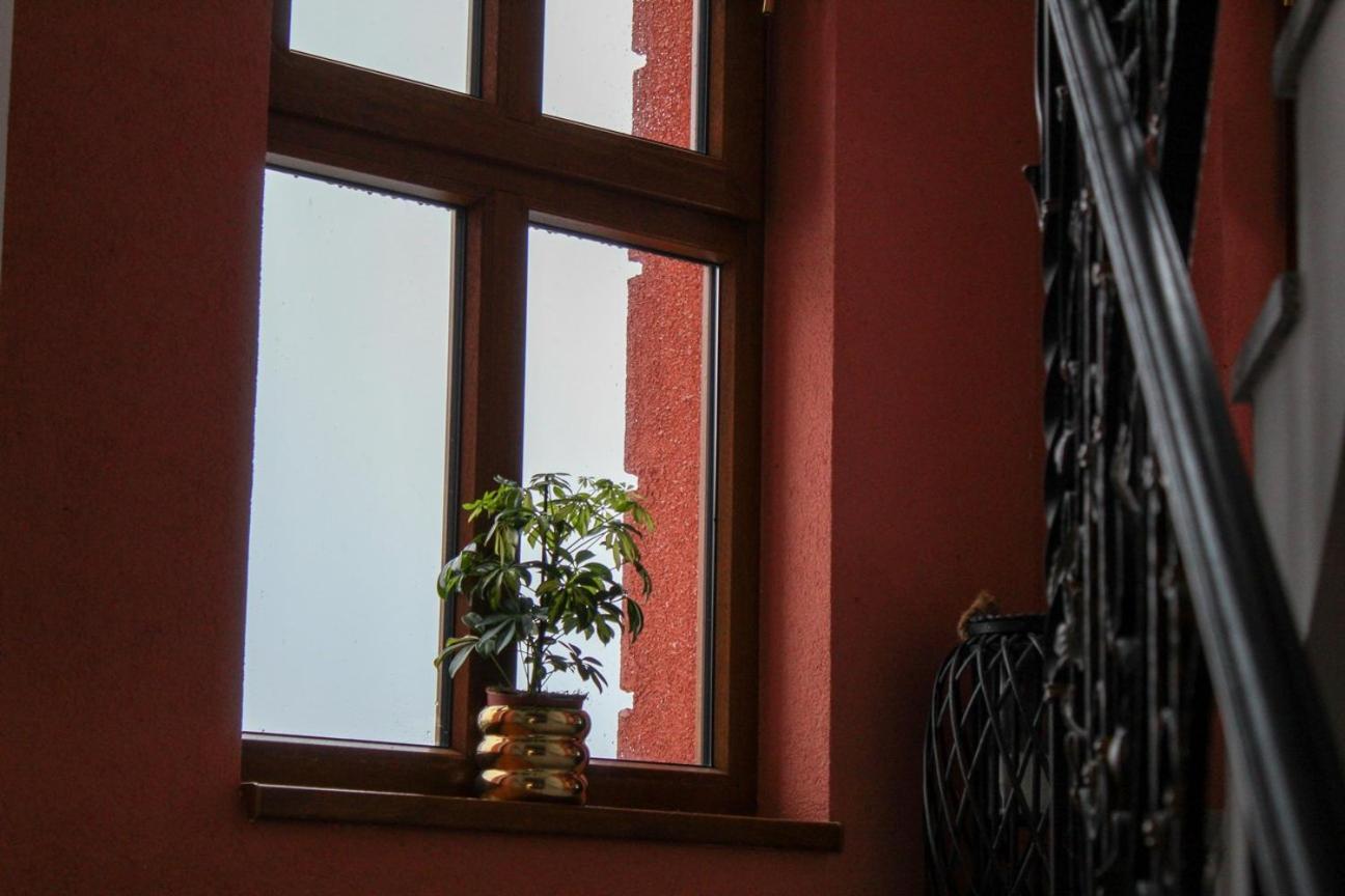 Three-Bedroom House - Photo 25