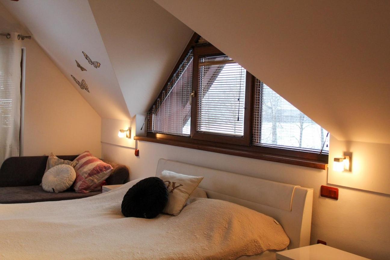 Three-Bedroom House - Photo 52