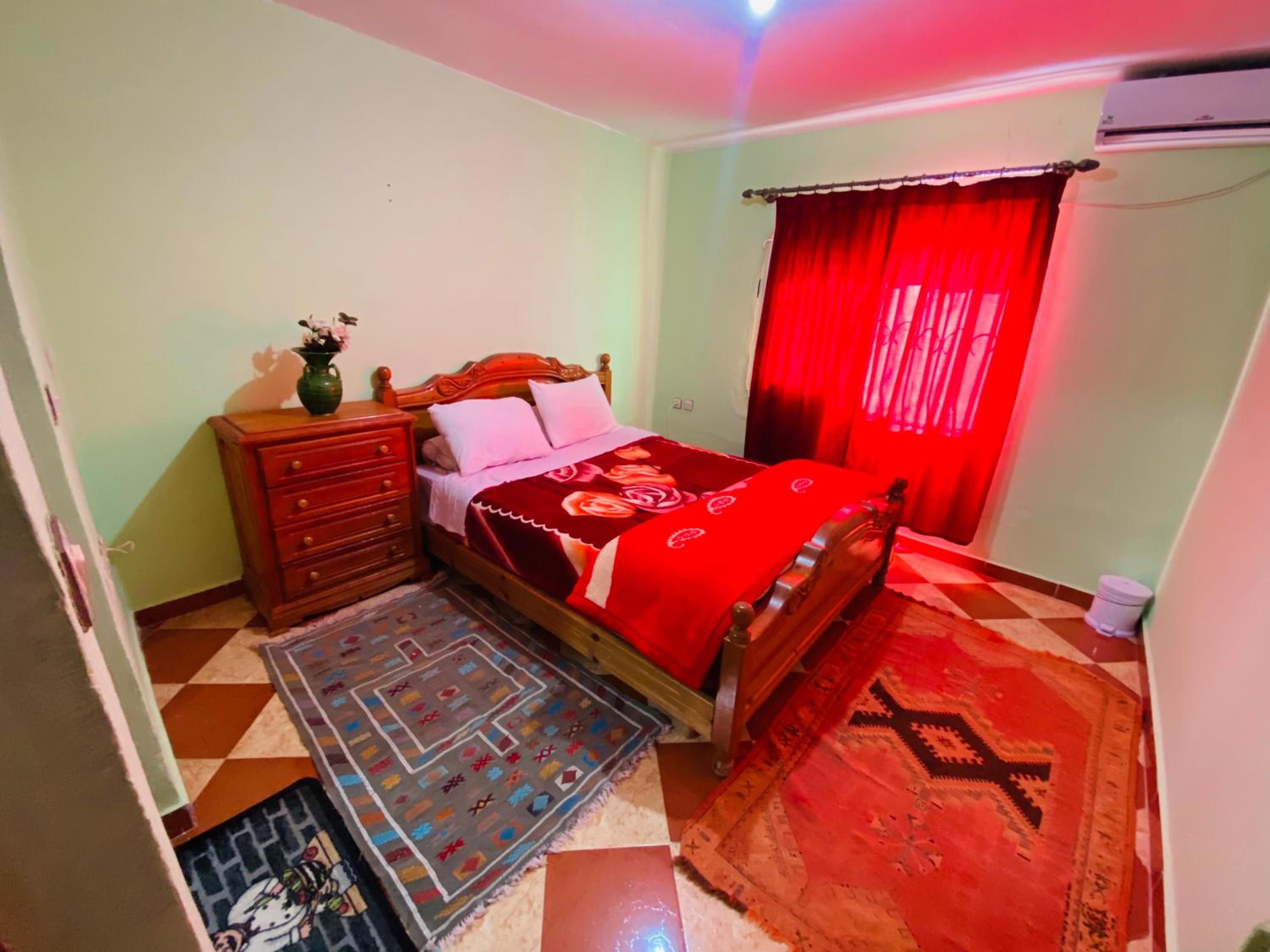 Double Room - Photo 5