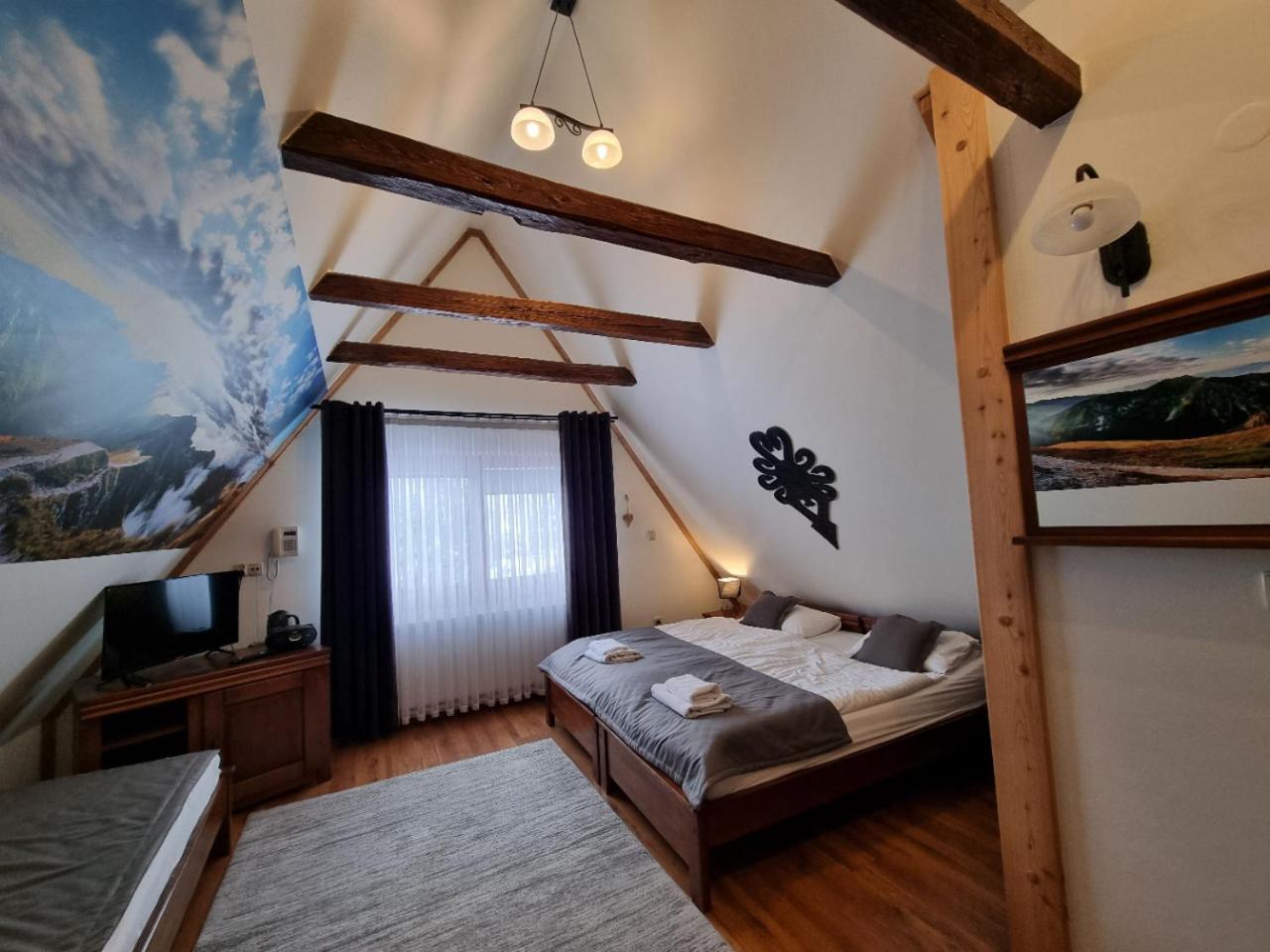 Classic Triple Room - Photo 2