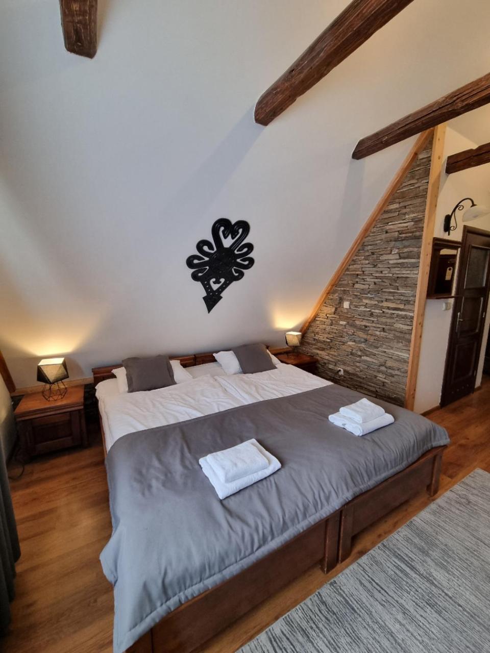 Classic Triple Room - Photo 3