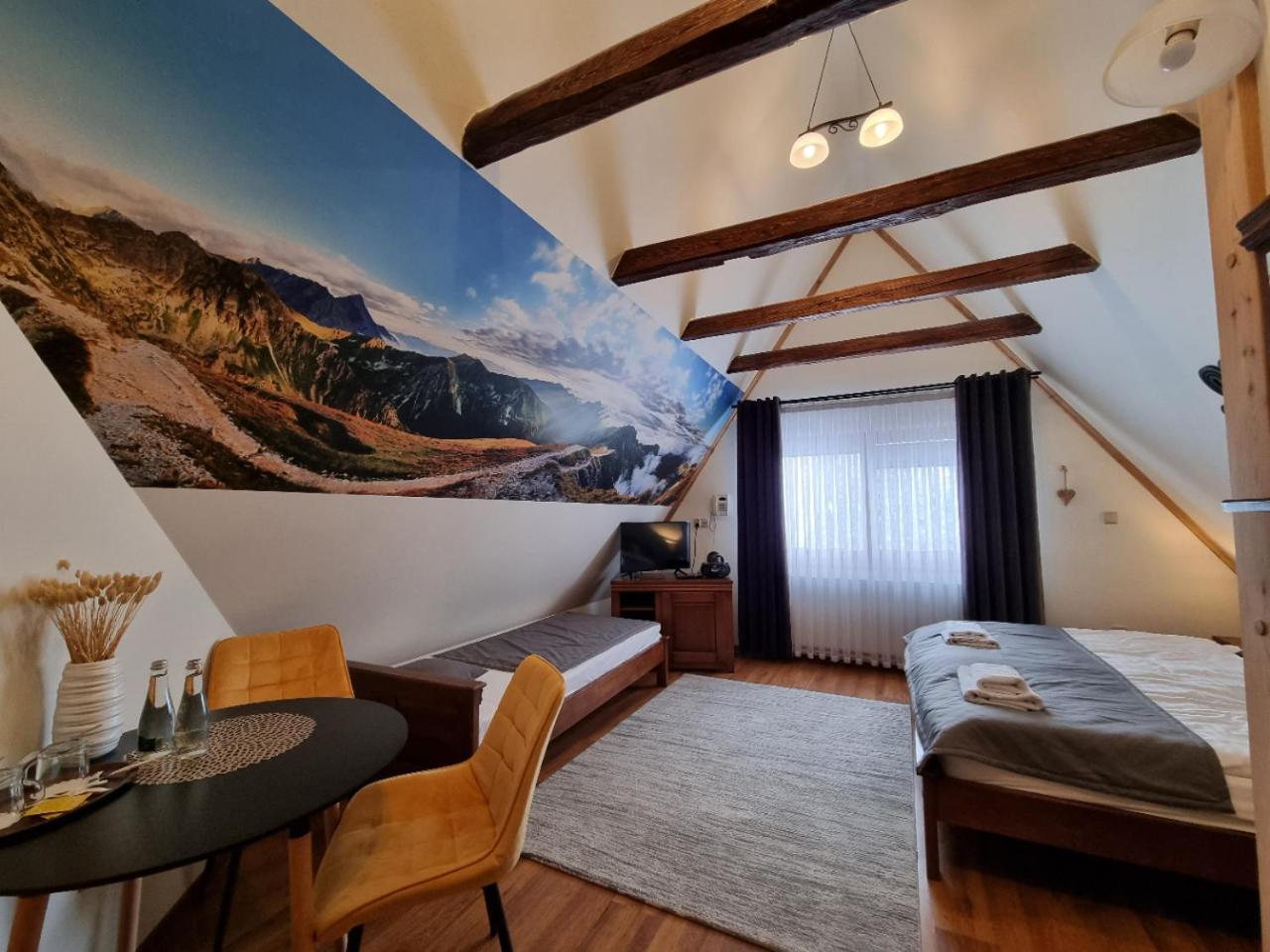 Classic Triple Room - Photo 7