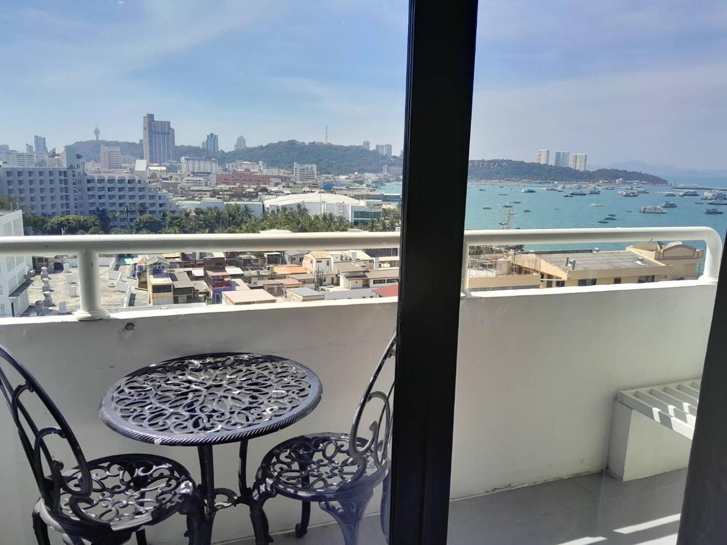 King Suite with Ocean View - Photo 8