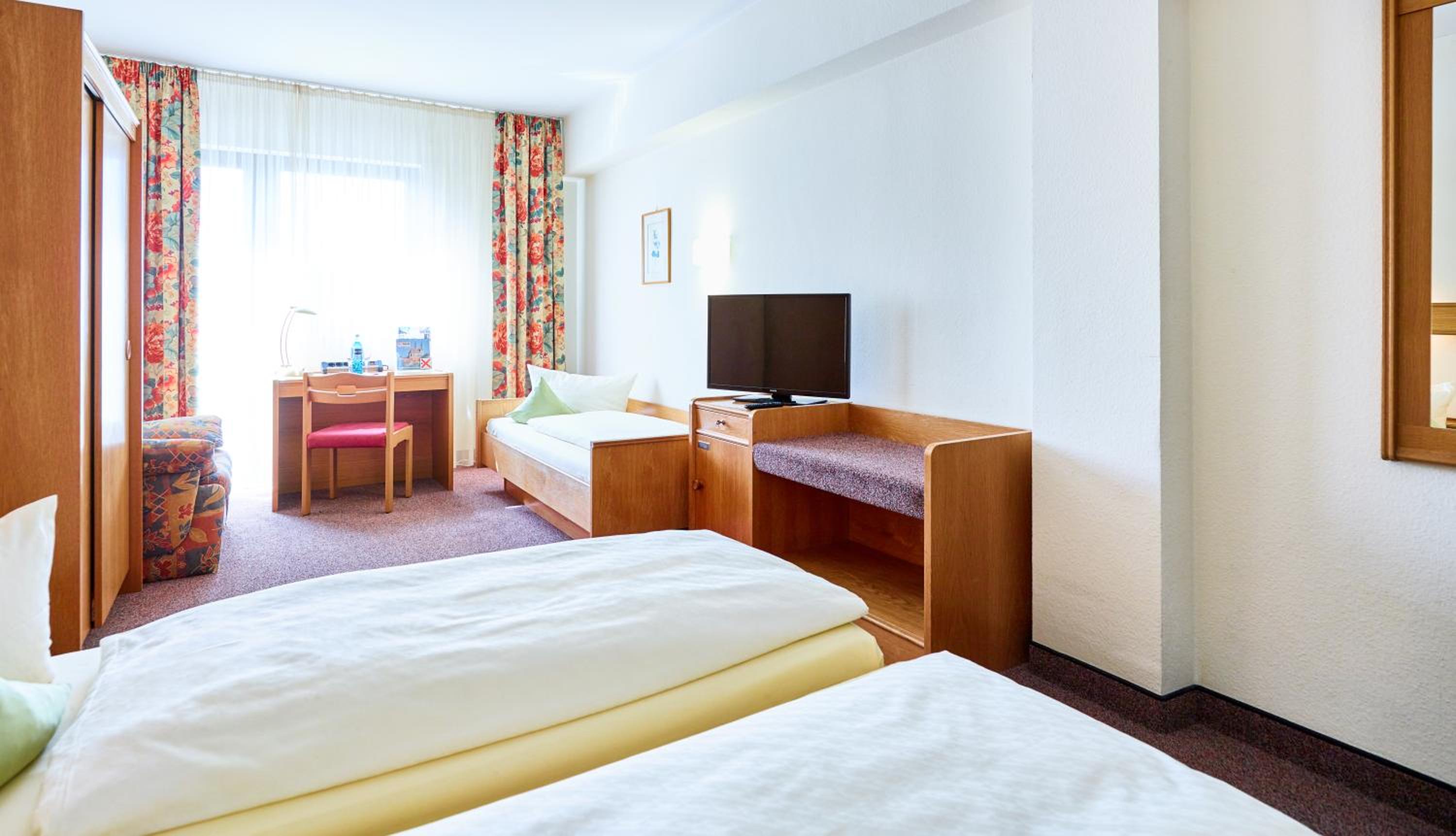 Triple Room - Photo 2