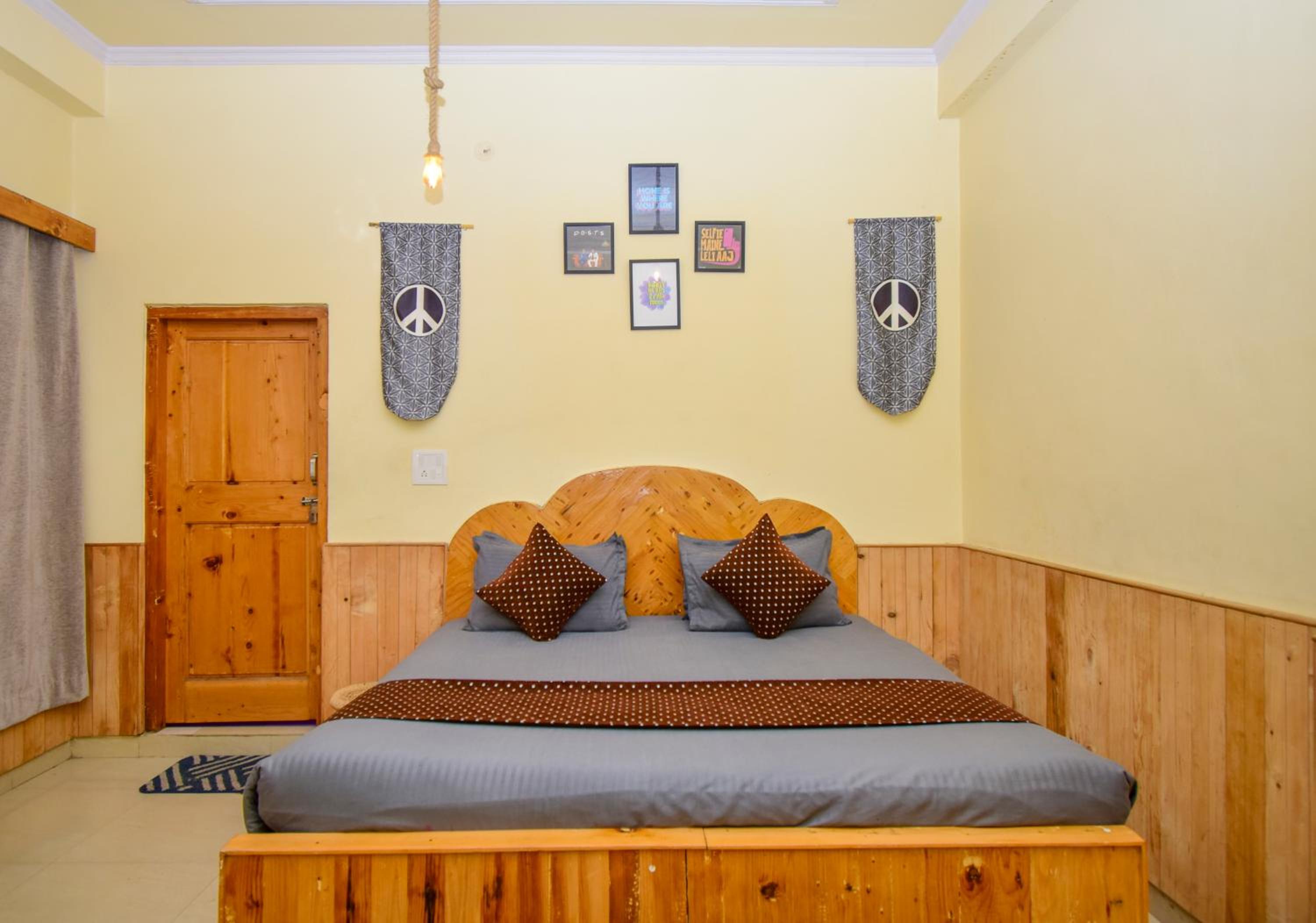 Double Room with Private Bathroom - Photo 5