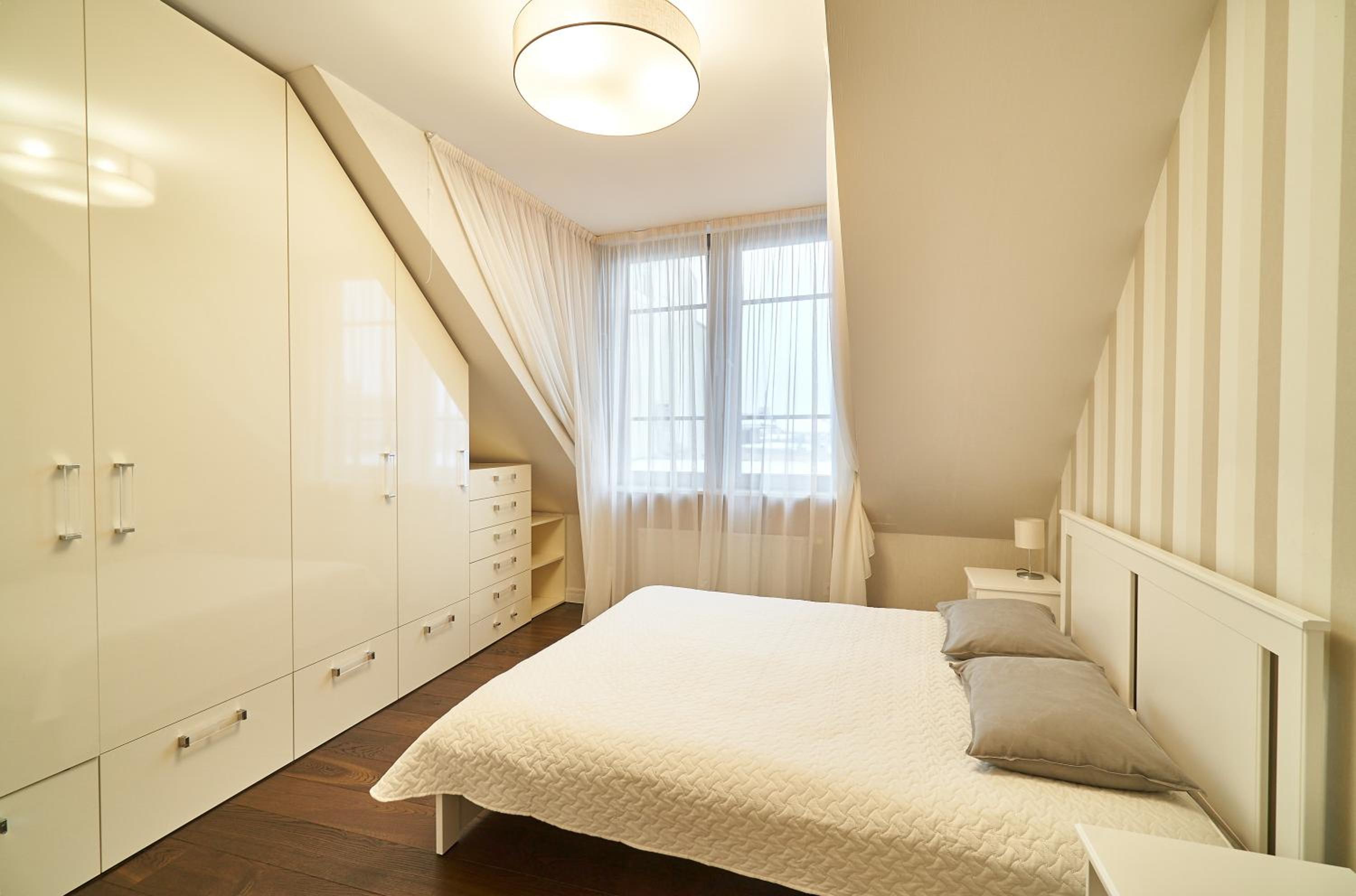 Two-Bedroom Apartment - Photo 13
