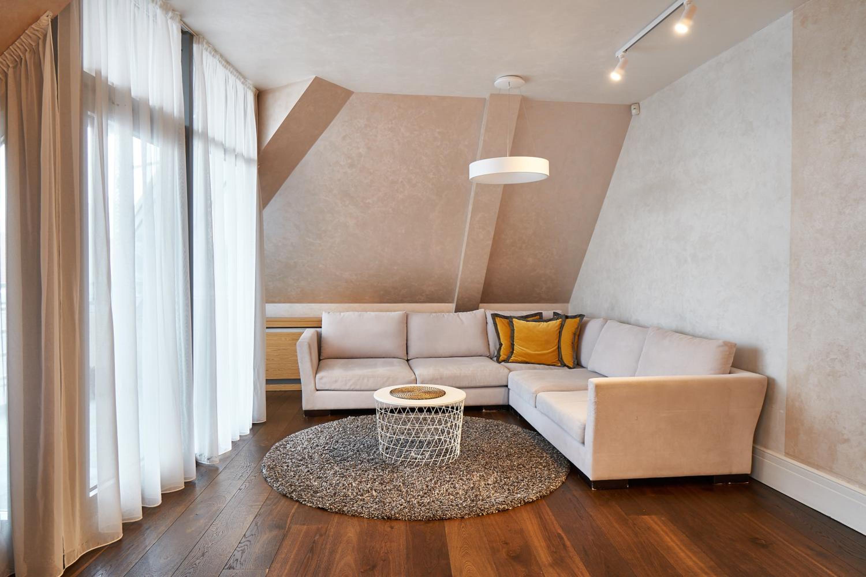 Two-Bedroom Apartment - Photo 4