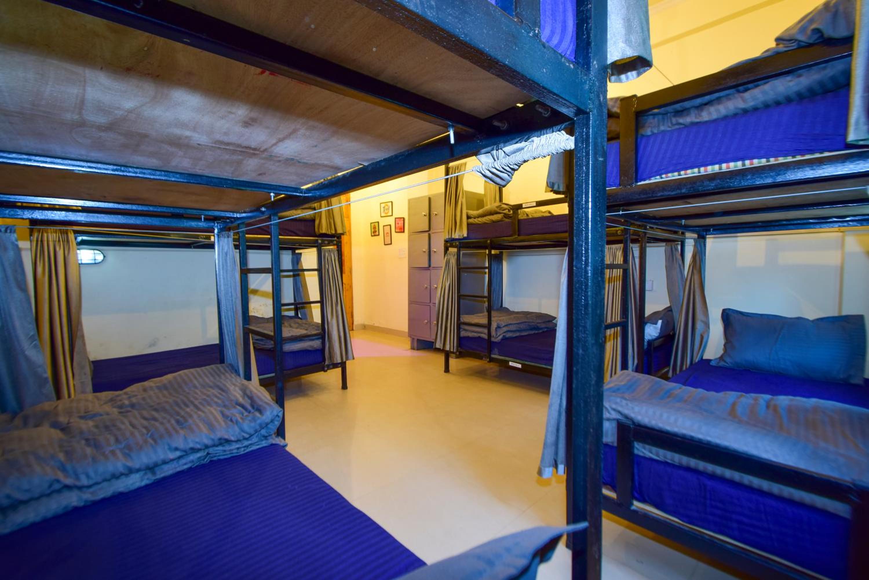 Bed in 8-Bed Mixed Dormitory Room photo 2