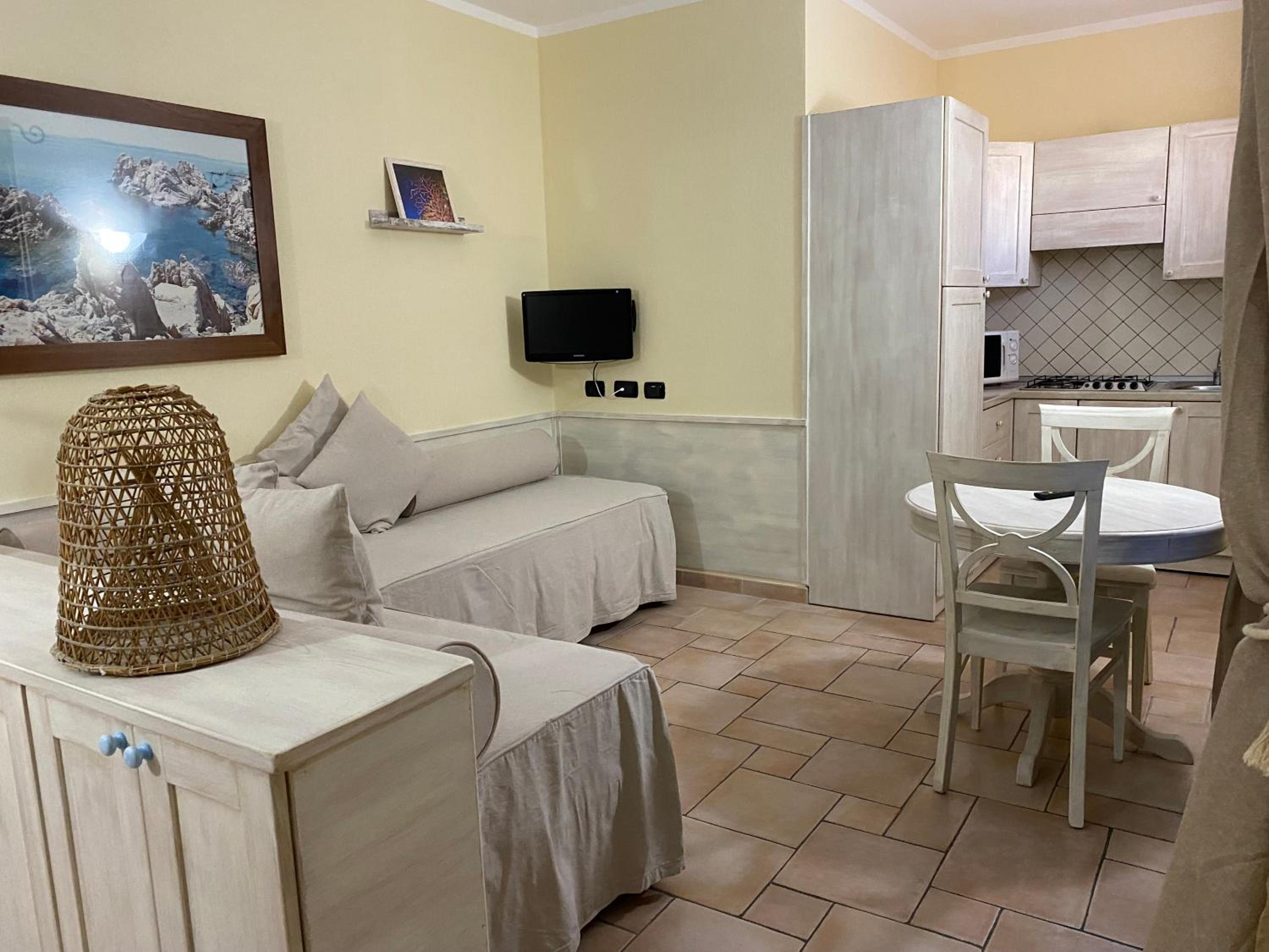 One-Bedroom Apartment with Terrace photo 3