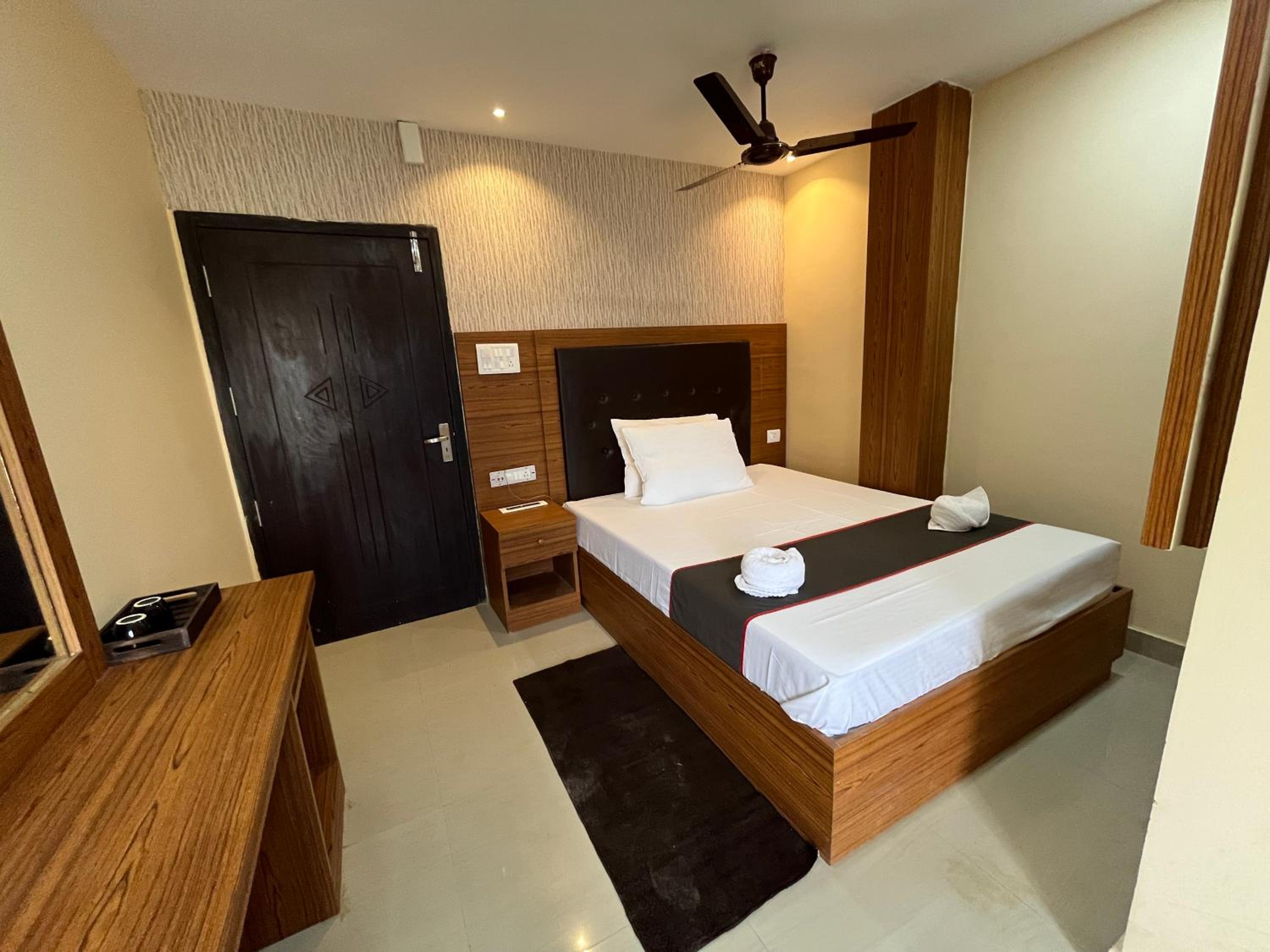 Deluxe Double Room - Photo 2
