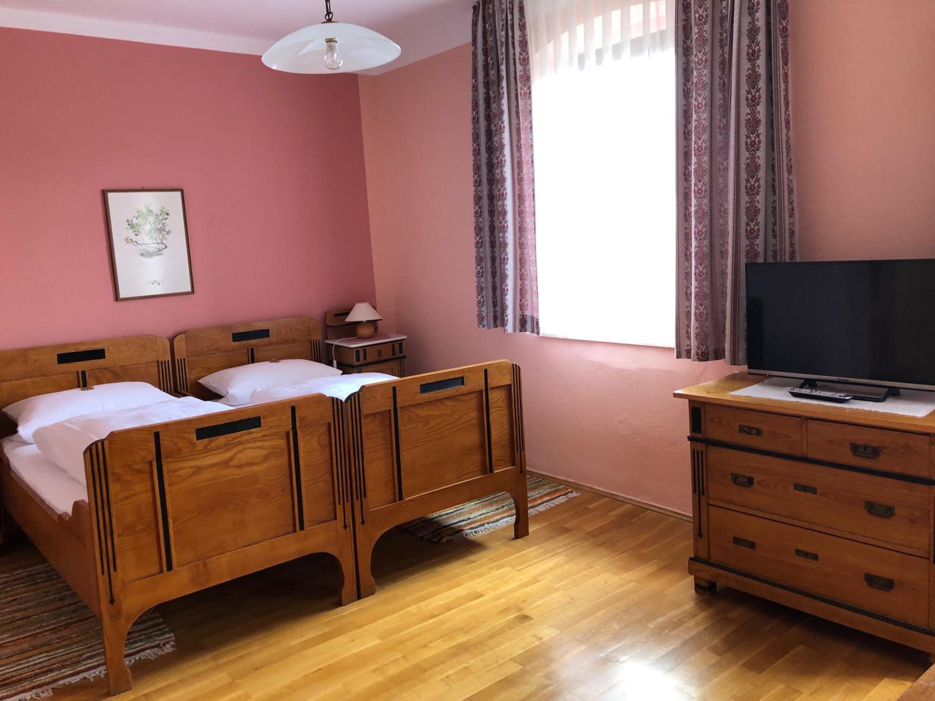 Double Room - Photo 6