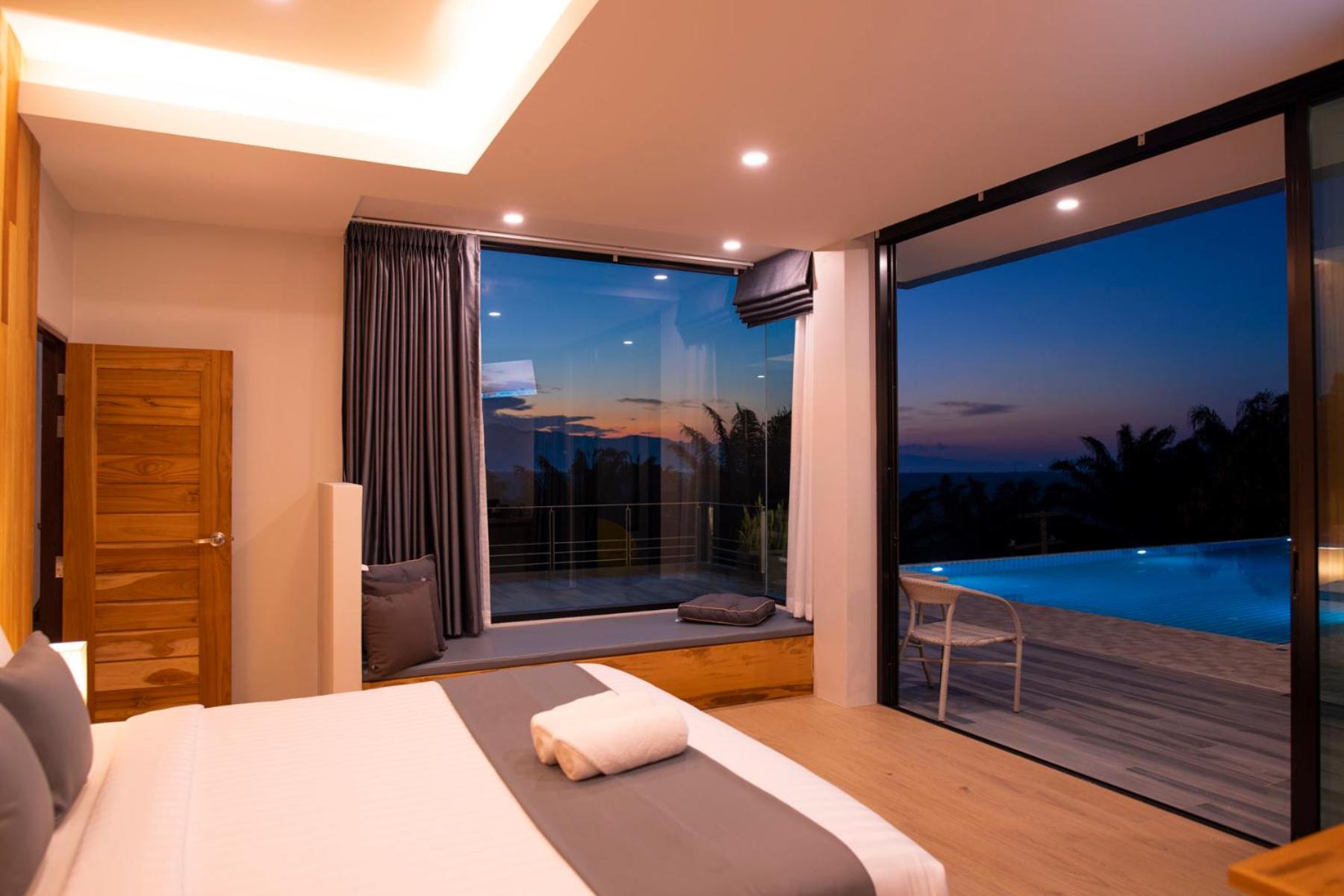 Deluxe Double Room with Sea View - Photo 1