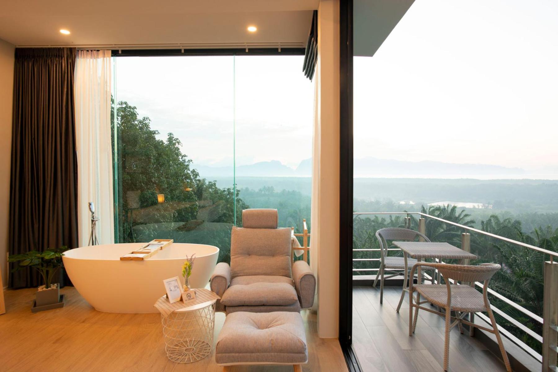Double Room with Sea View - Photo 17
