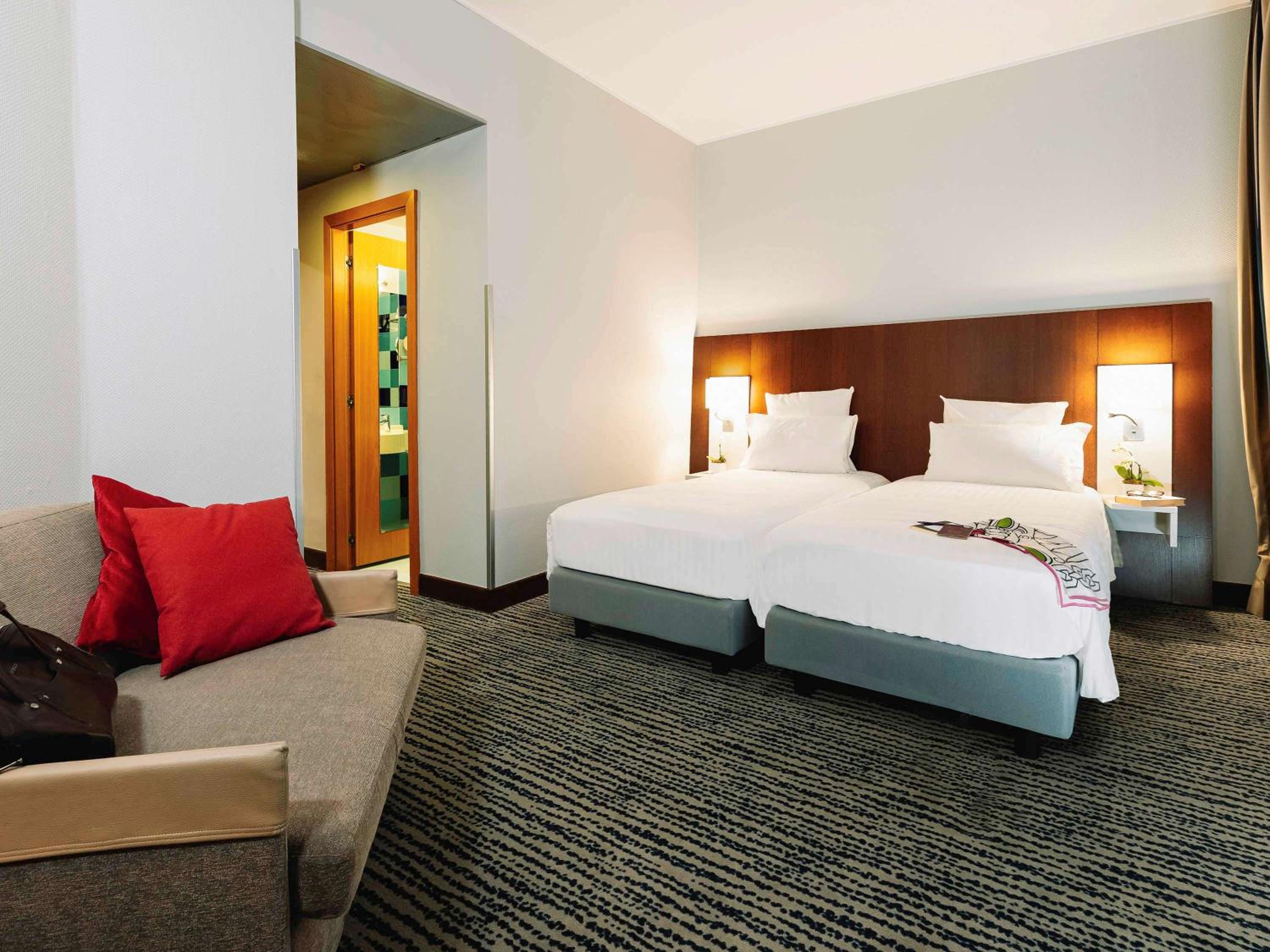 Superior Twin Room with Sofa Bed