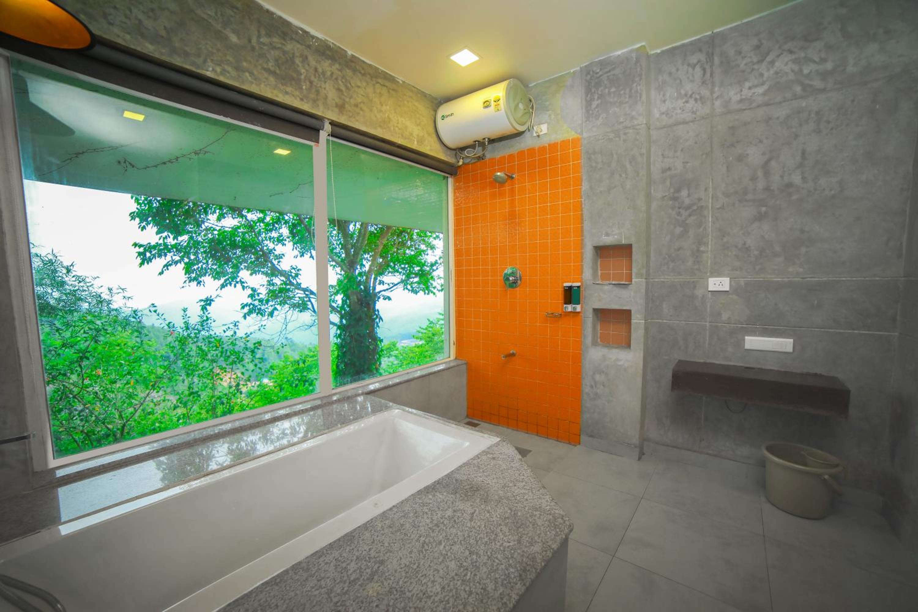 Artist Suite - Photo 3