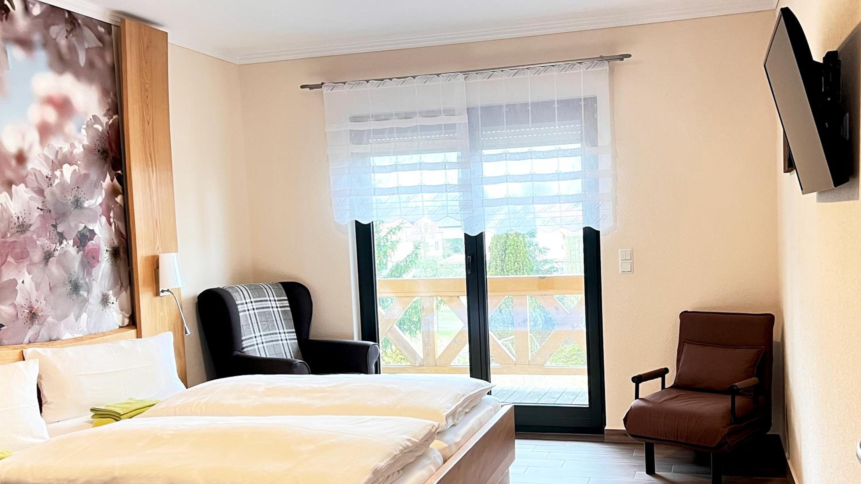Two bedroom apartment with Balcony photo 2