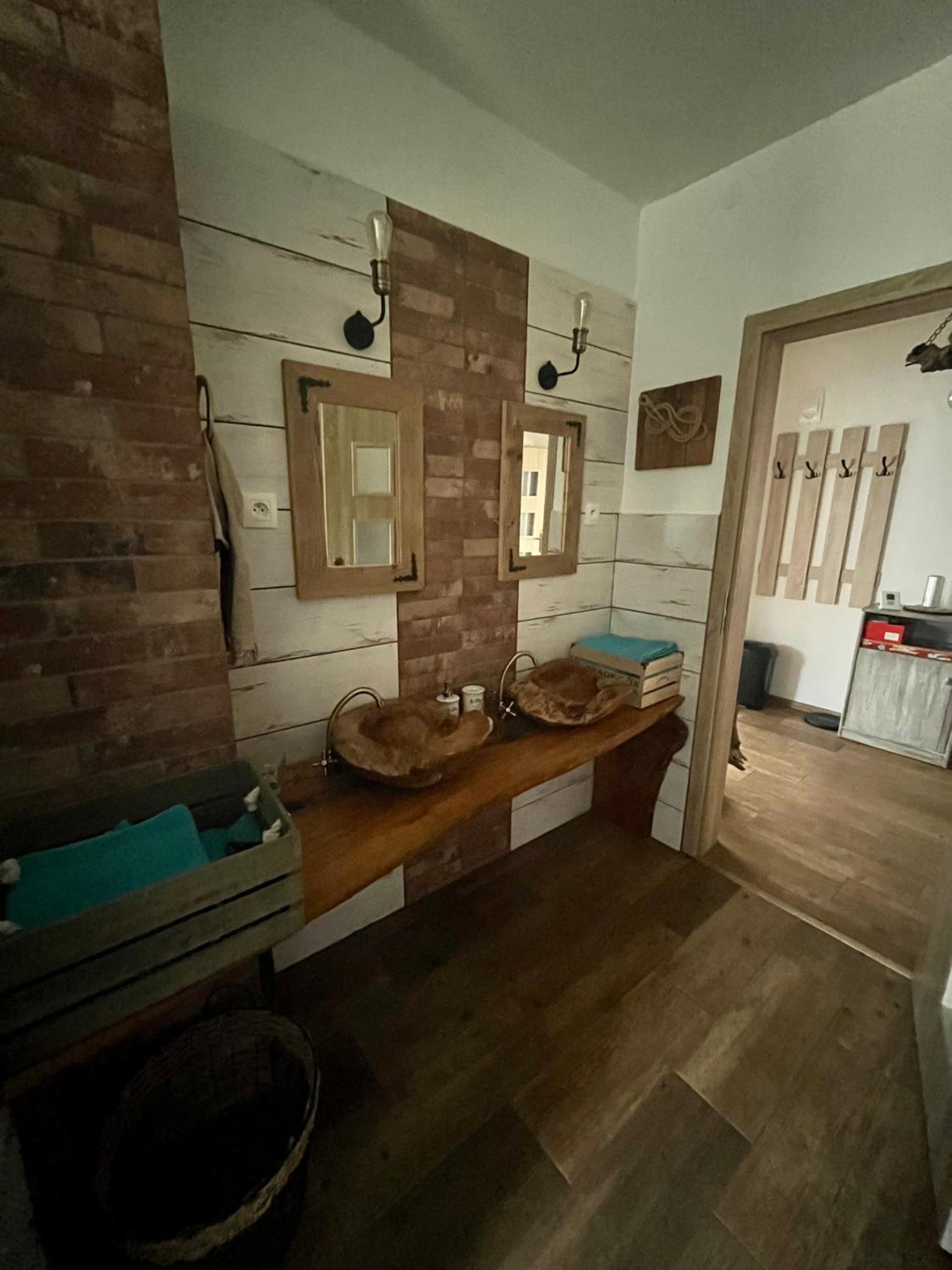 Apartment - Photo 41