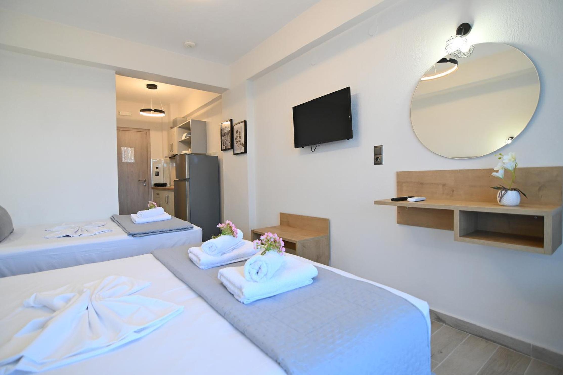 Deluxe Suite with Sea View photo 3