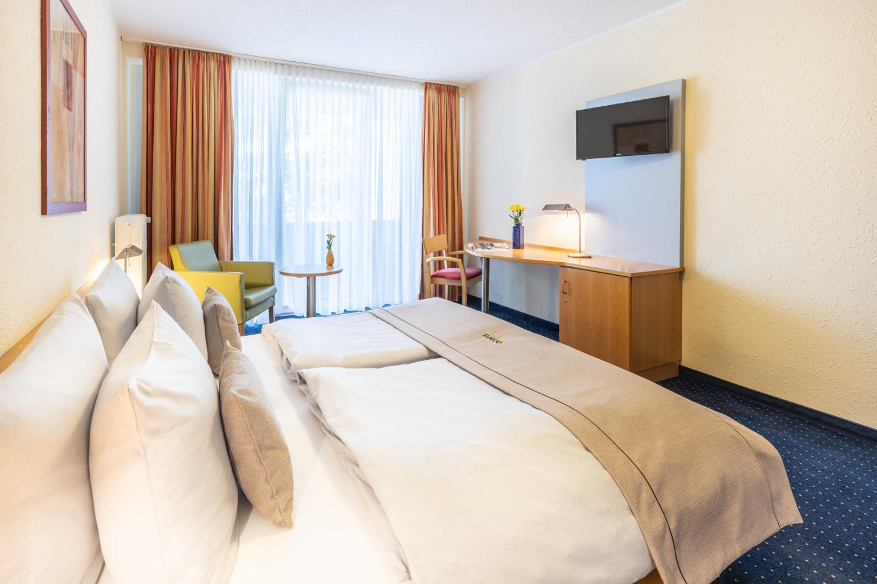 Standard Twin Room photo 3