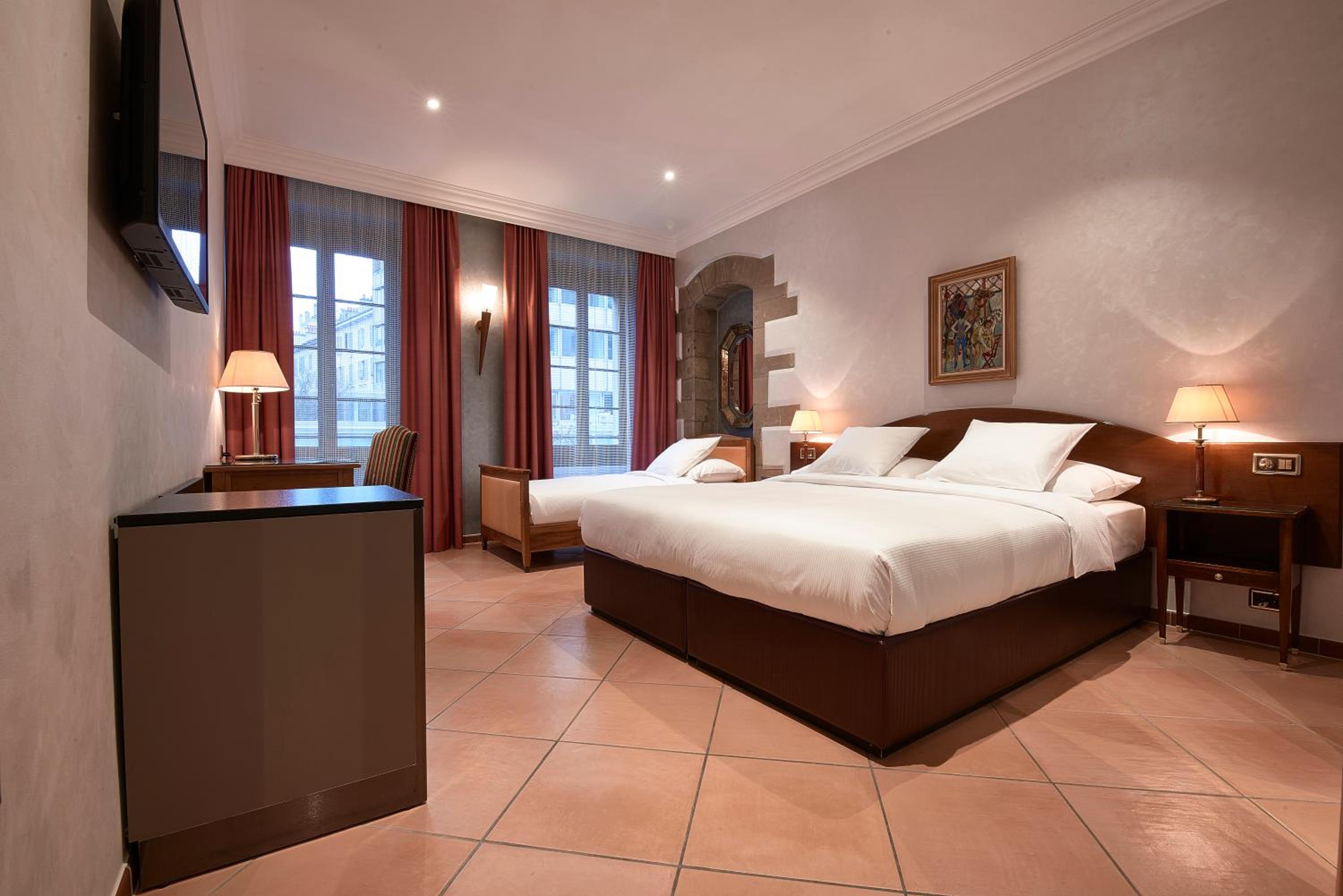 Triple Room