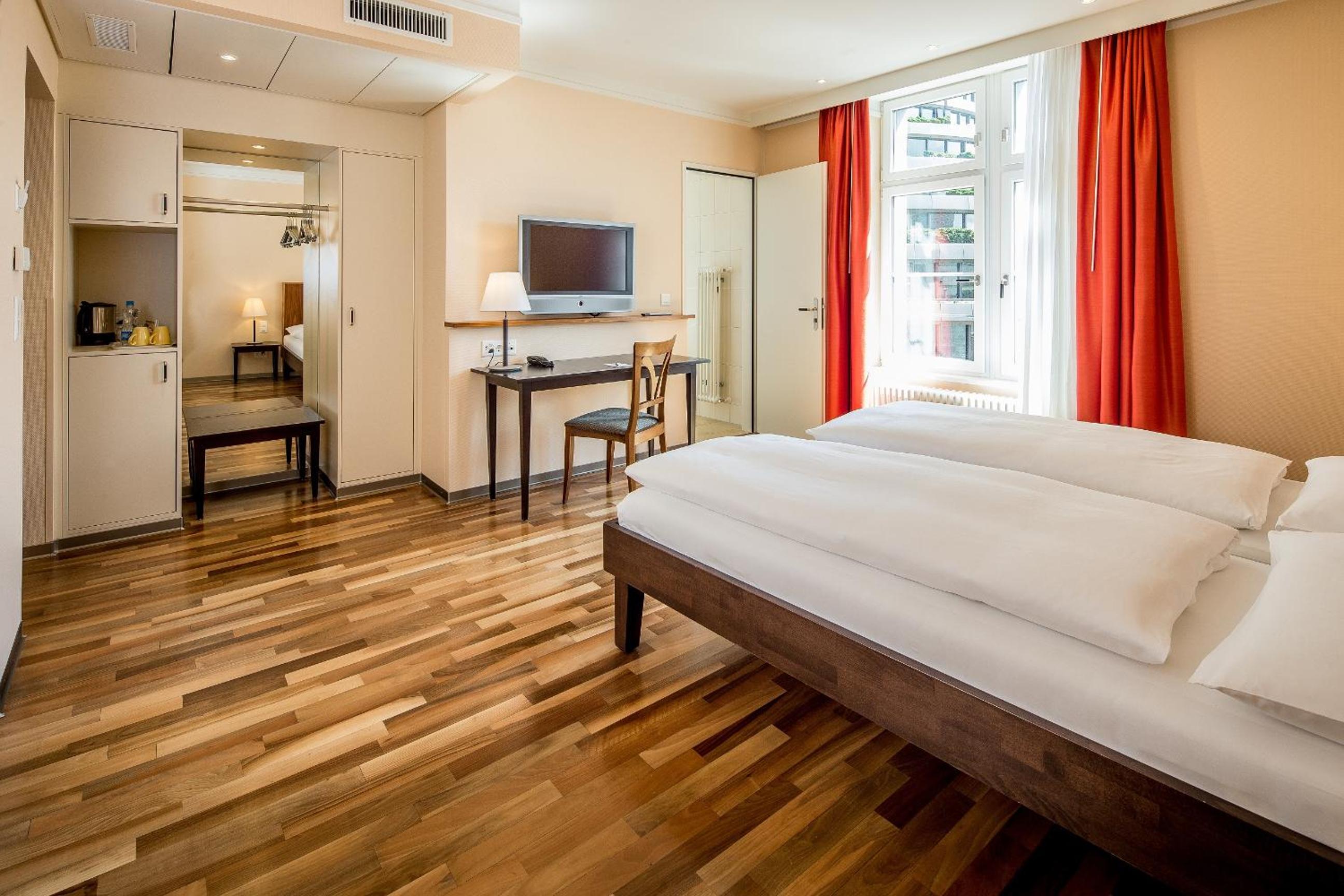 Business Double or Twin Room - Photo 5